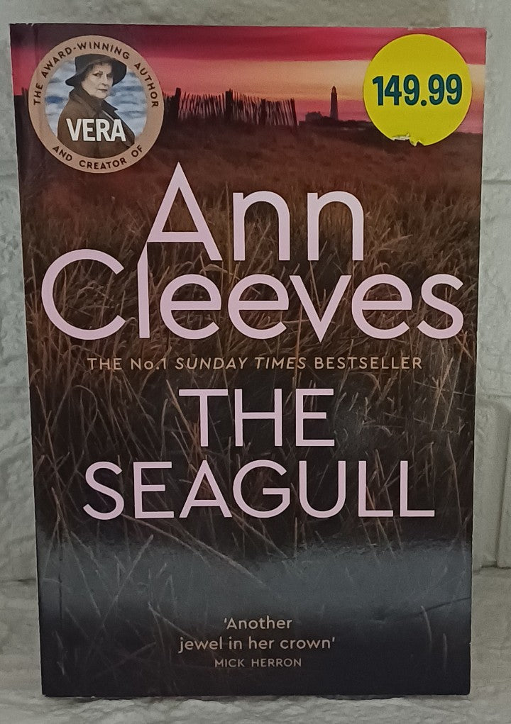 Front Cover Of The Seagull (Vera Stanhope #8) (Ann Cleeves)
