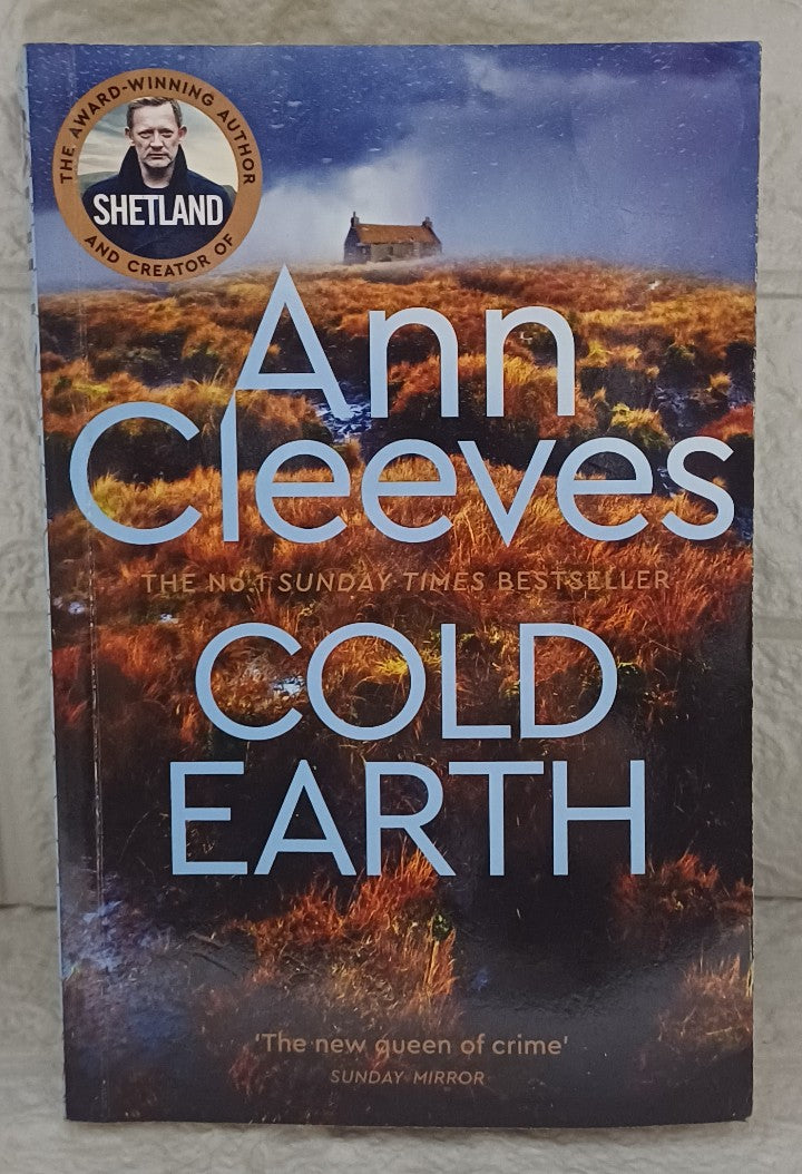 Front Cover Of Cold Earth (Shetland Series 07) (Ann Cleeves)