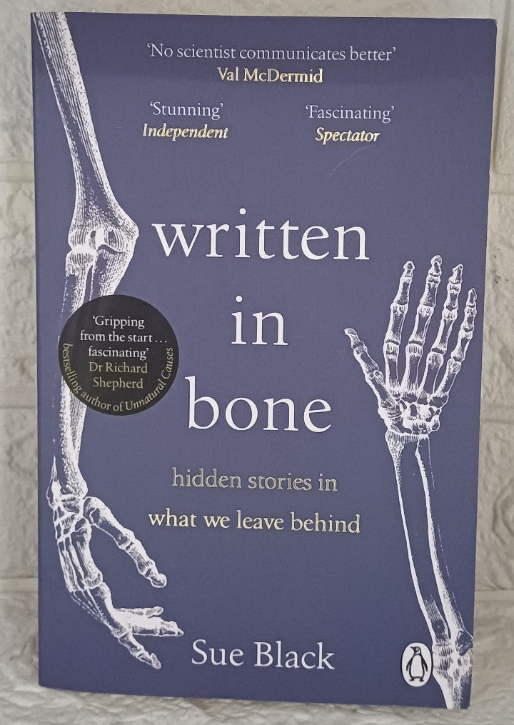 Front Cover Of Written In Bone (Sue Black)