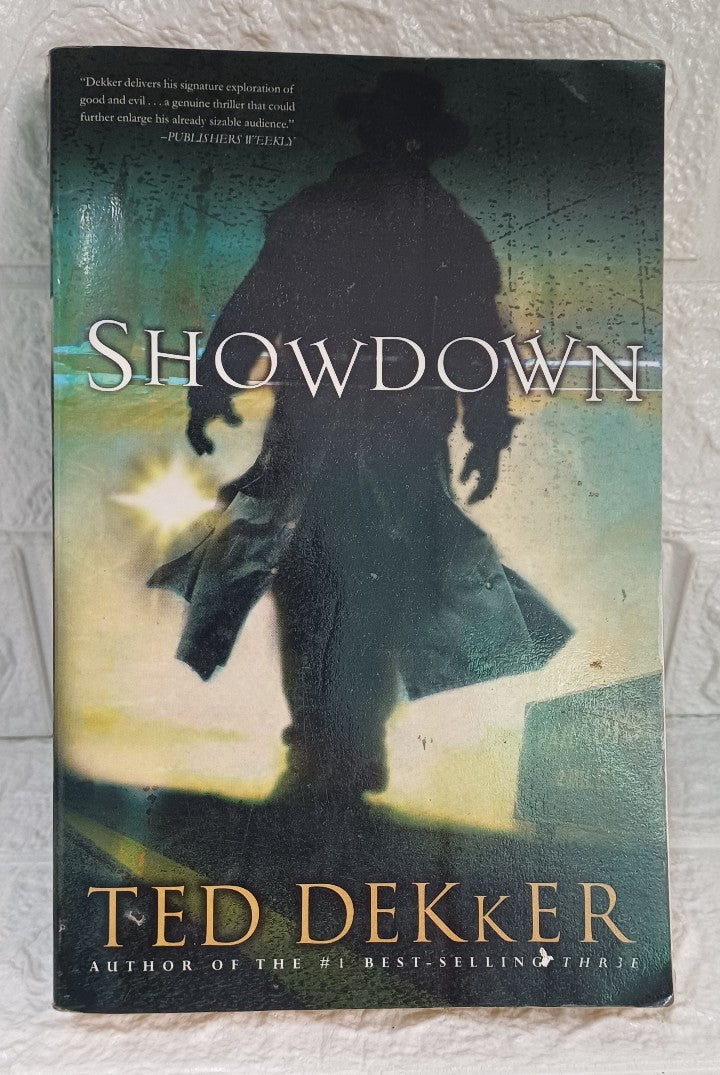 Front Cover Of Showdown (Paradise, #1) (Ted Dekker)