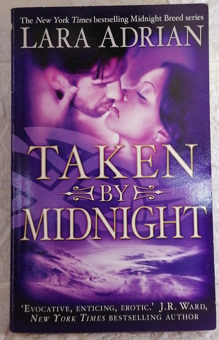 Front Cover Of Taken by Midnight (Midnight Breed, #8) (Lara Adrian)