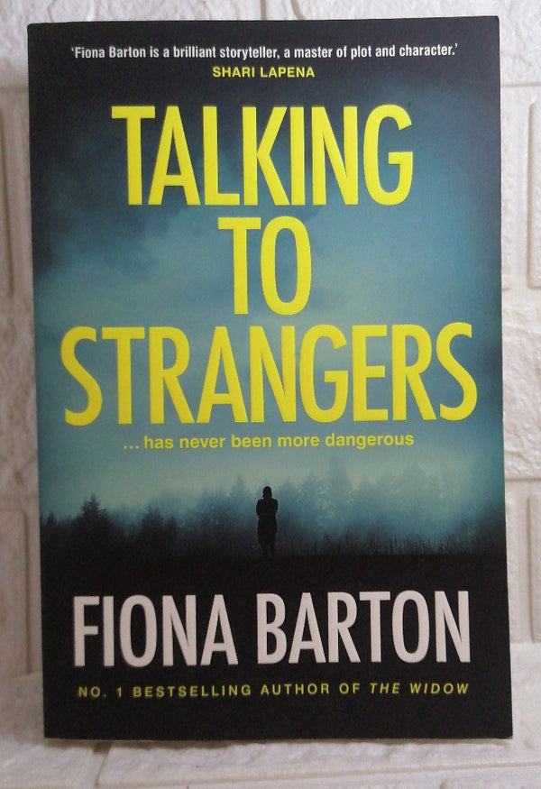 Front Cover Of Talking to Strangers (Elise King #2)