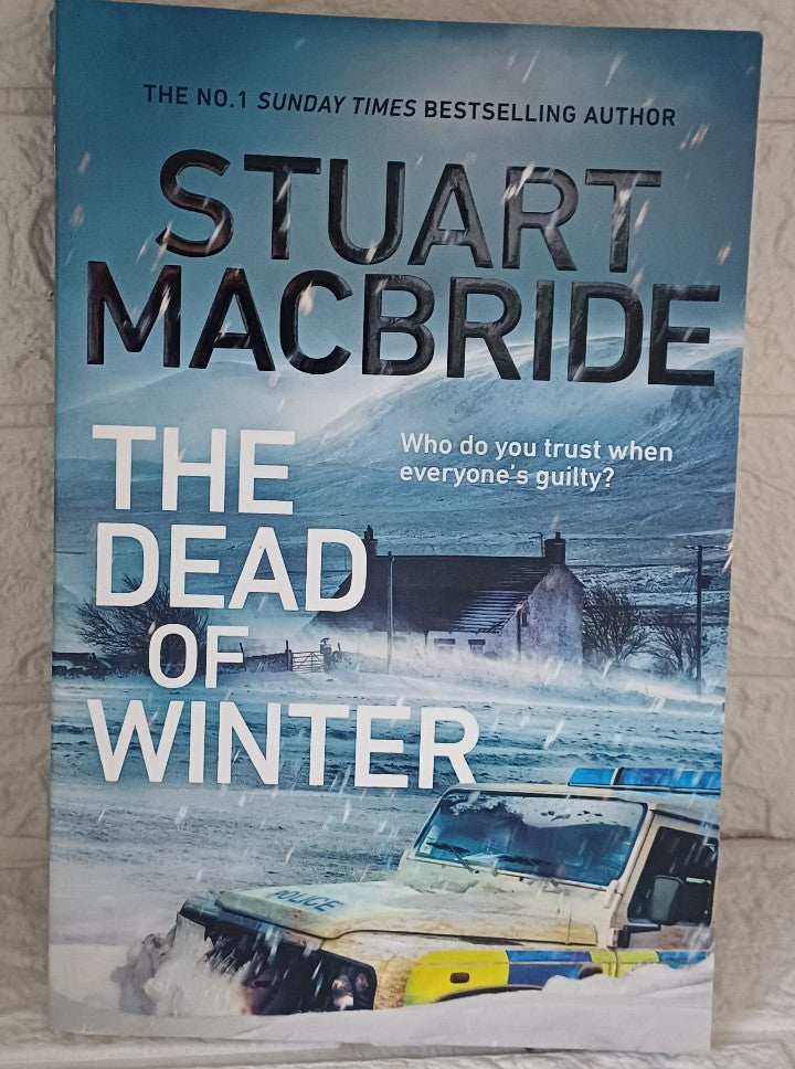 Front Cover Of The Dead of Winter (Stuart MacBride)