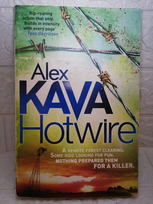 Front Cover Of Hotwire (Maggie O'Dell, #9) (Alex Kava)