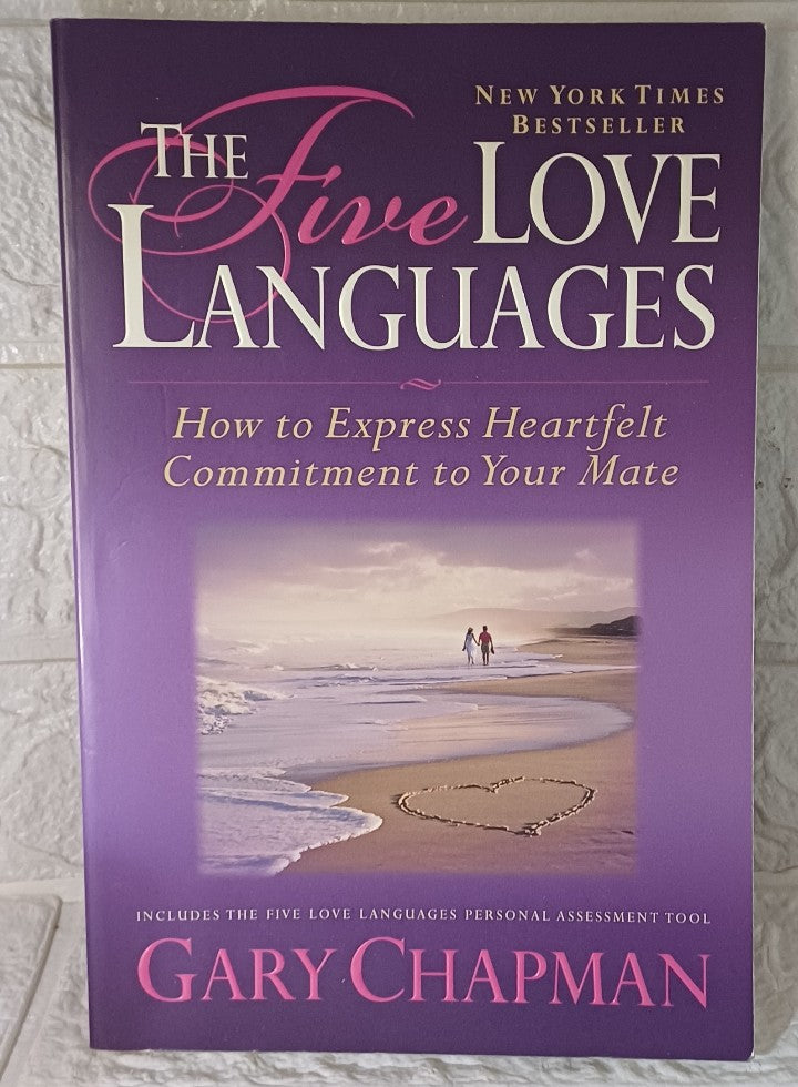 Front Cover Of The Five Love Languages: How to Express Heartfelt Commitment to Your Mate (Gary Chapman)