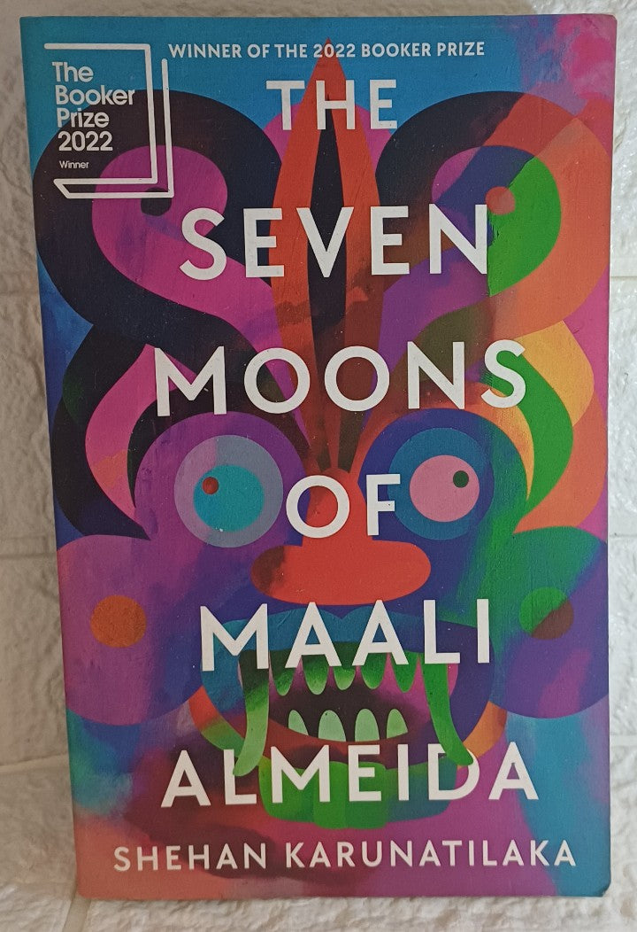 Front Cover Of The Seven Moons of Maali Almeida (Shehan Karunatilaka)