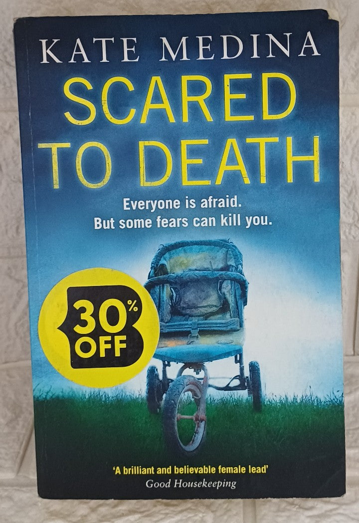 Front Cover Of Scared to death (Kate Medina)