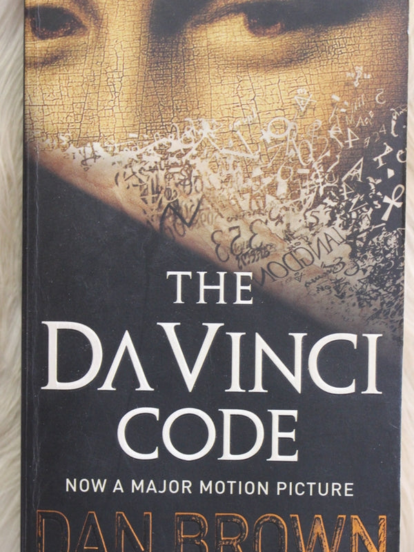 The Da Vinci Code (Dan Brown)