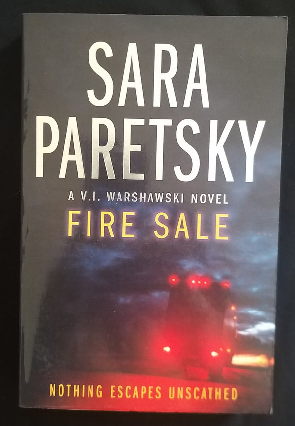 Front Cover Of Fire Sale(V.I. Warshawski #12) (Sara Paretsky
)