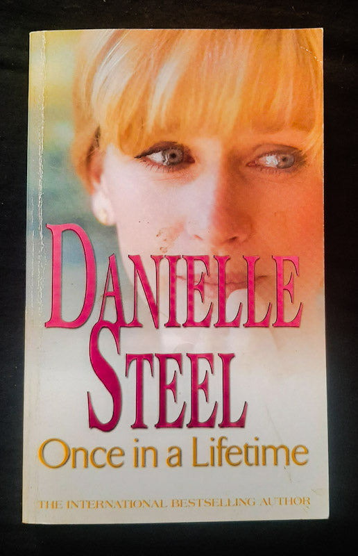 Front Cover Of Once In A Lifetime (Danielle Steel
)