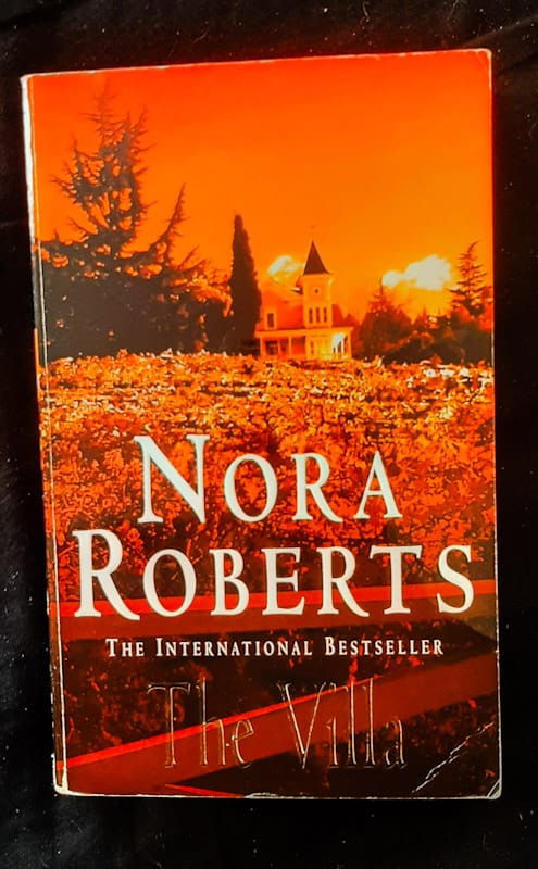 Front Cover Of The Villa (Nora Roberts
)