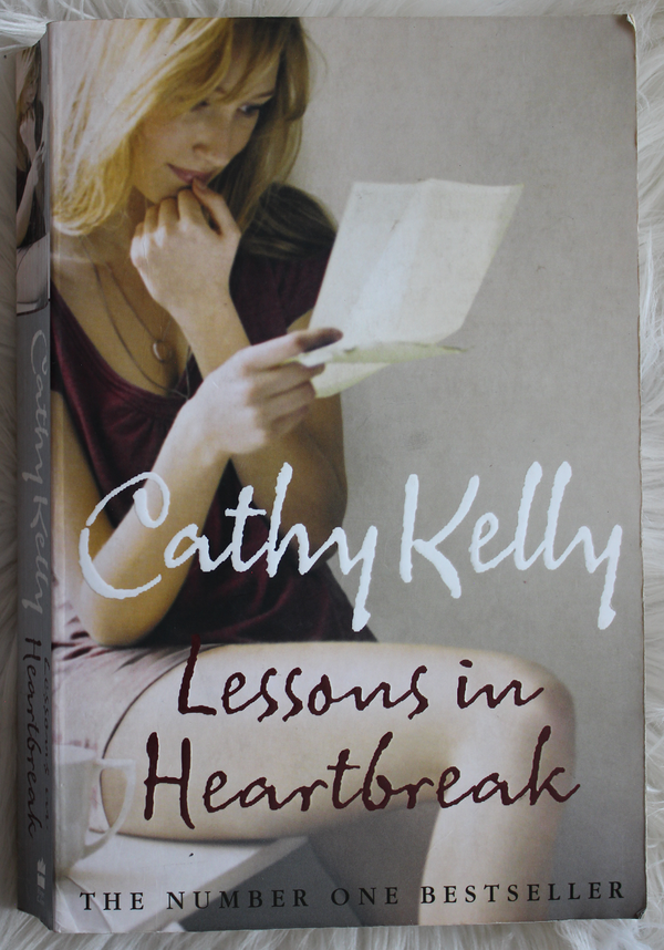 Front Cover Of Lessons In Heartbreak  (Cathy Kelly)