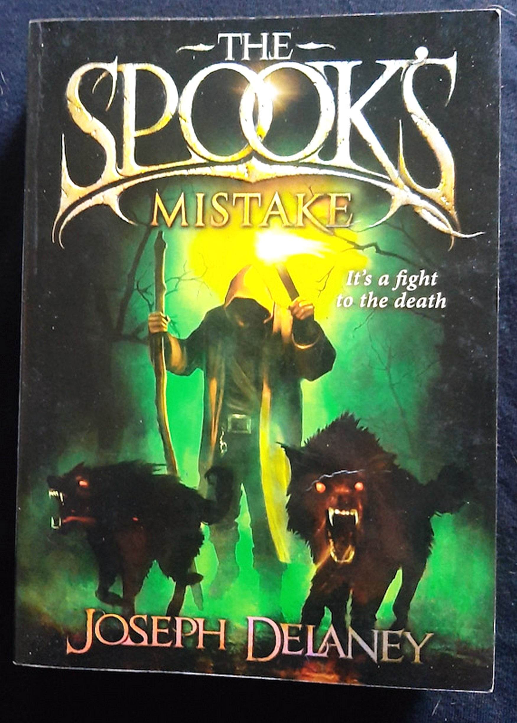 Front Cover Of The Spook's Mistake (The Last Apprentice / Wardstone Chronicles #5) (Joseph Delaney)