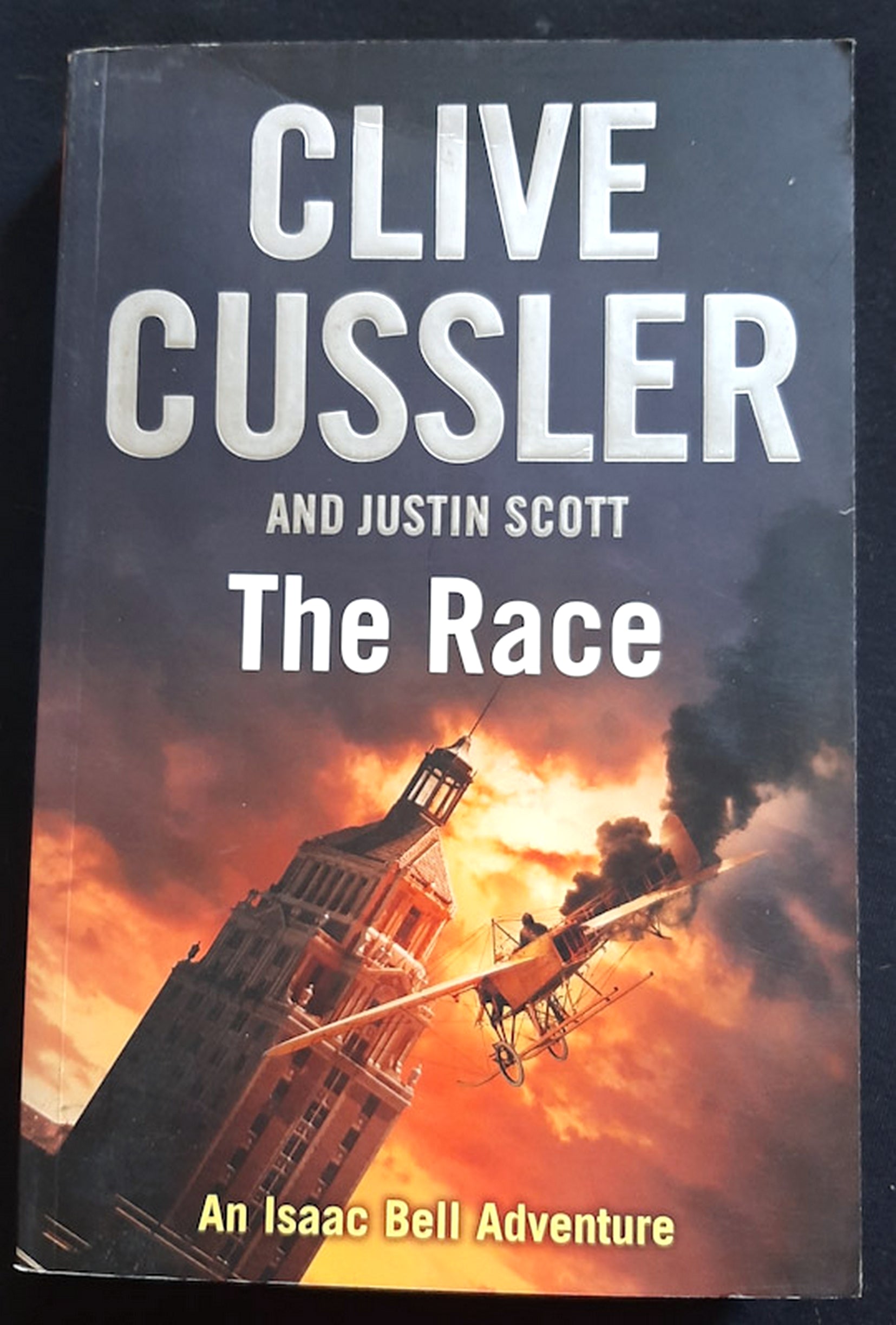 Front Cover Of The Race (Isaac Bell #4) (Clive Cussler)