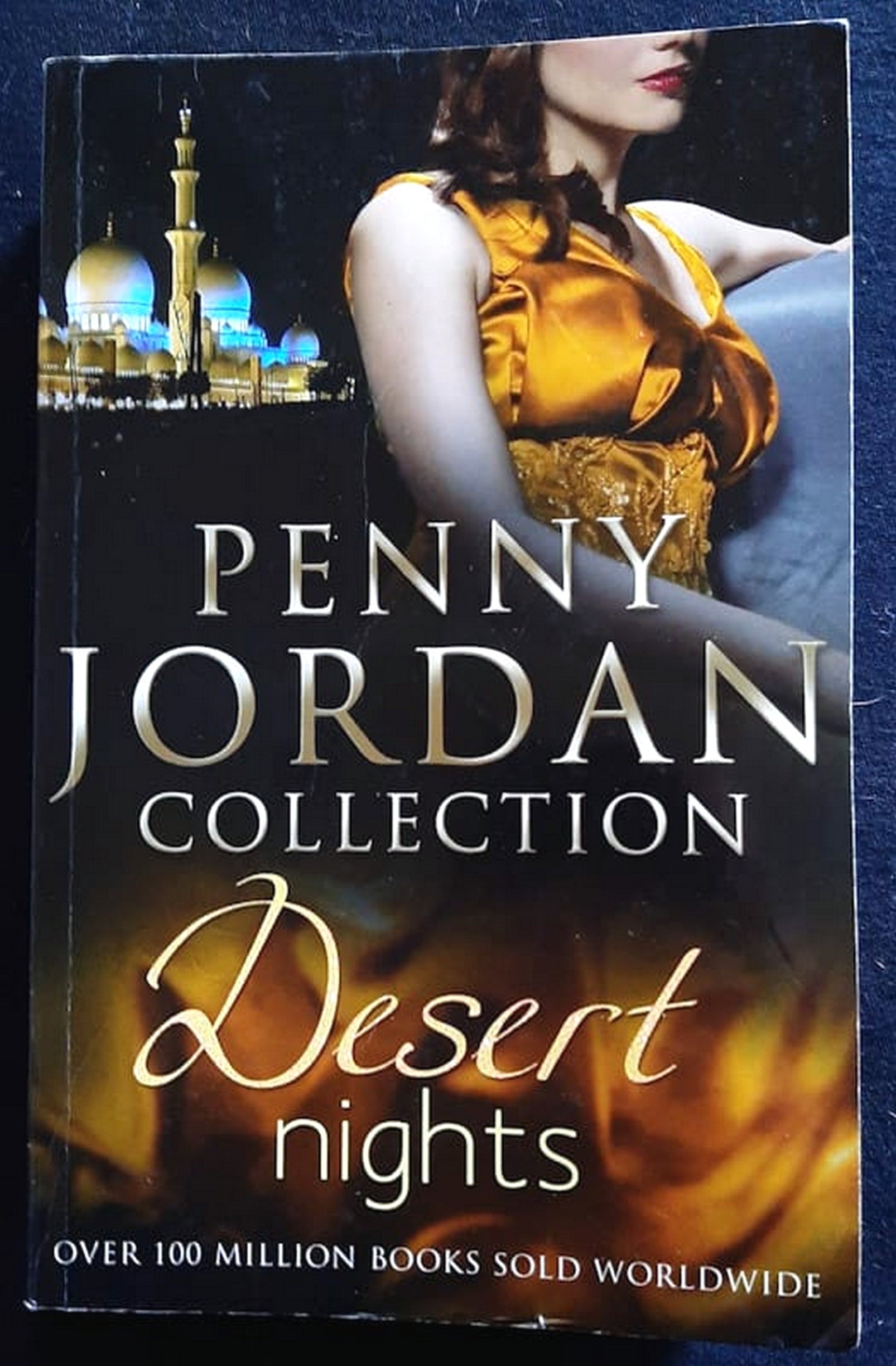Front Cover Of Desert Nights (Penny Jordan)