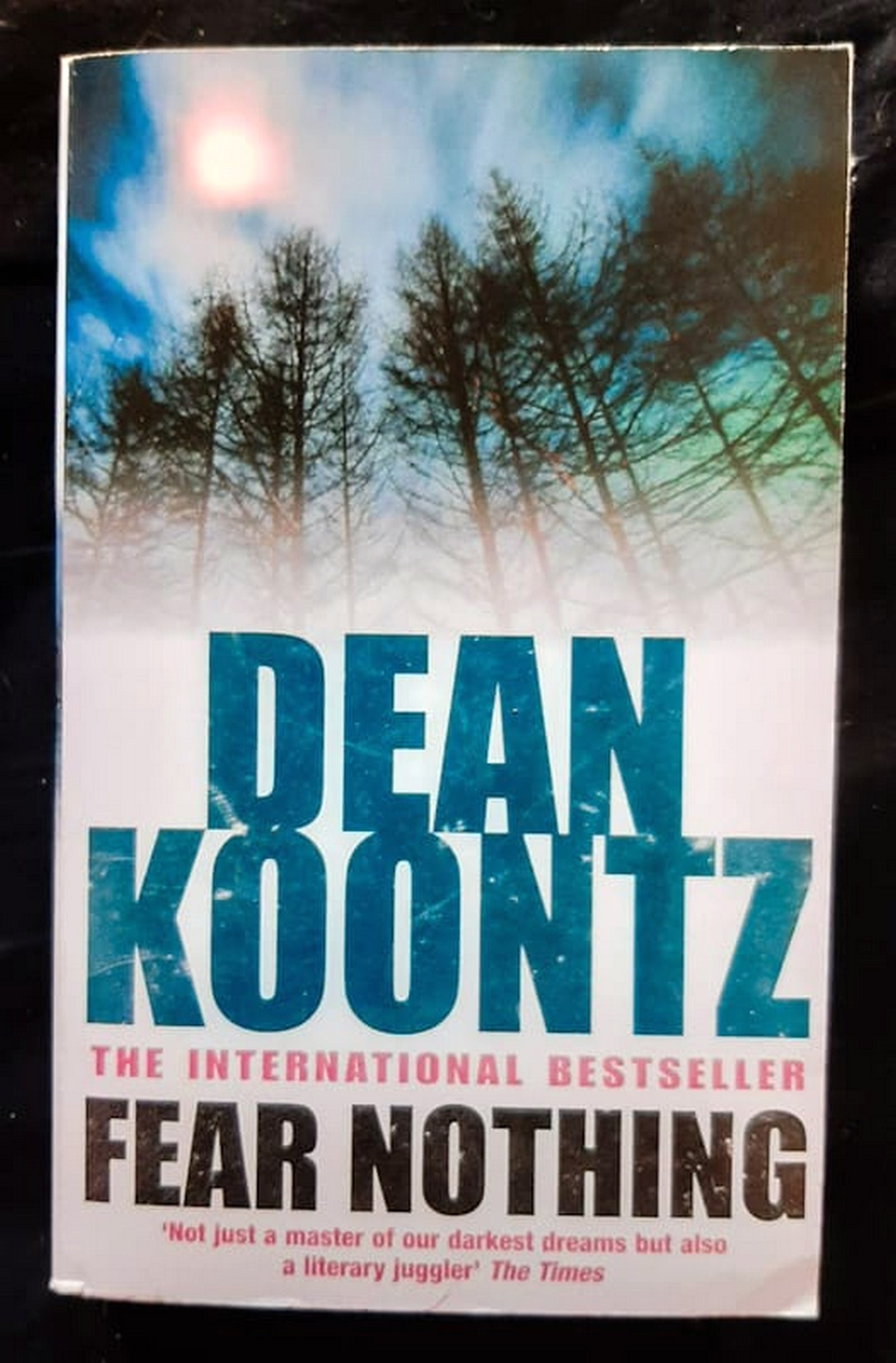 Front Cover Of Fear Nothing (Moonlight Bay #1) (Dean Koontz)