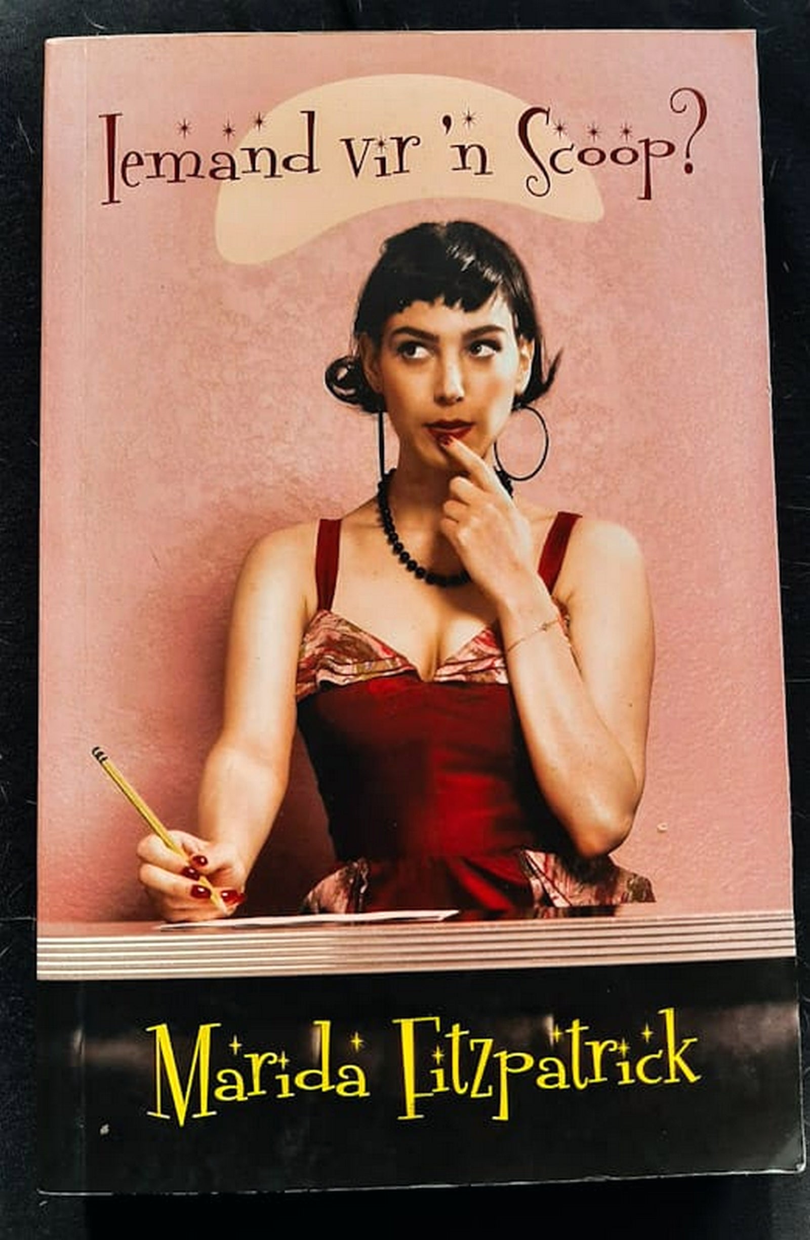 Front Cover Of Iemand Vir 'n Scoop? (Marida Fitzpatrick)