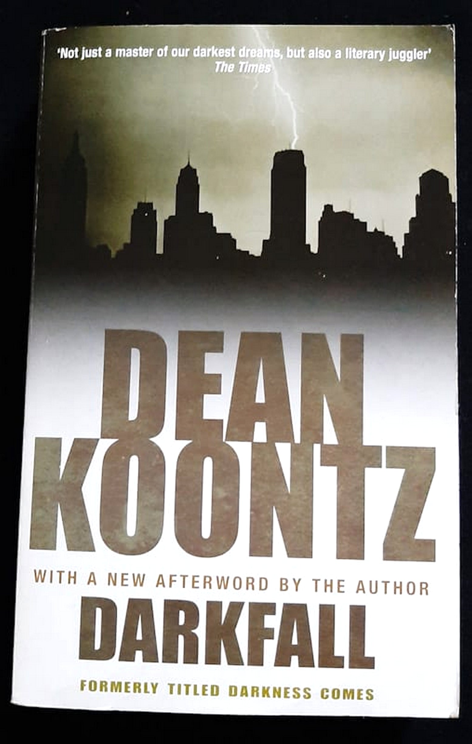 Front Cover Of Darkfall (Dean Koontz)