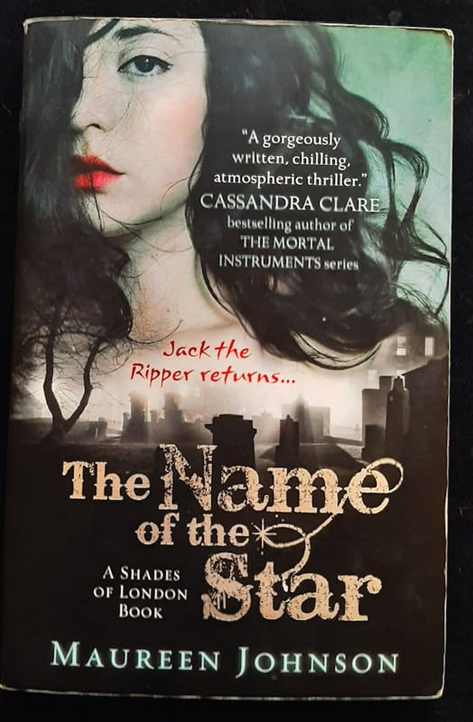 Front Cover Of The Name of the Star (Shades of London #1) (Maureen Johnson)