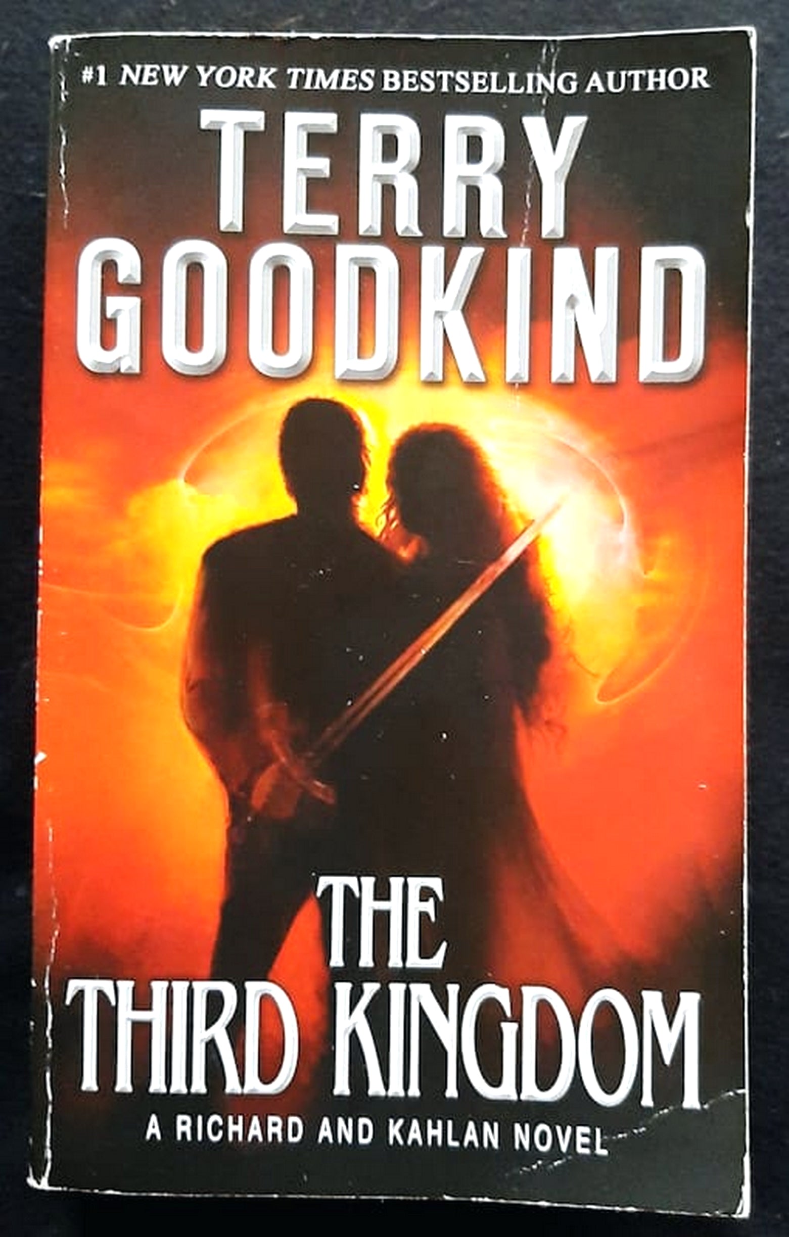 Front Cover Of The Third Kingdom (Richard and Kahlan #2) (Terry Goodkind)