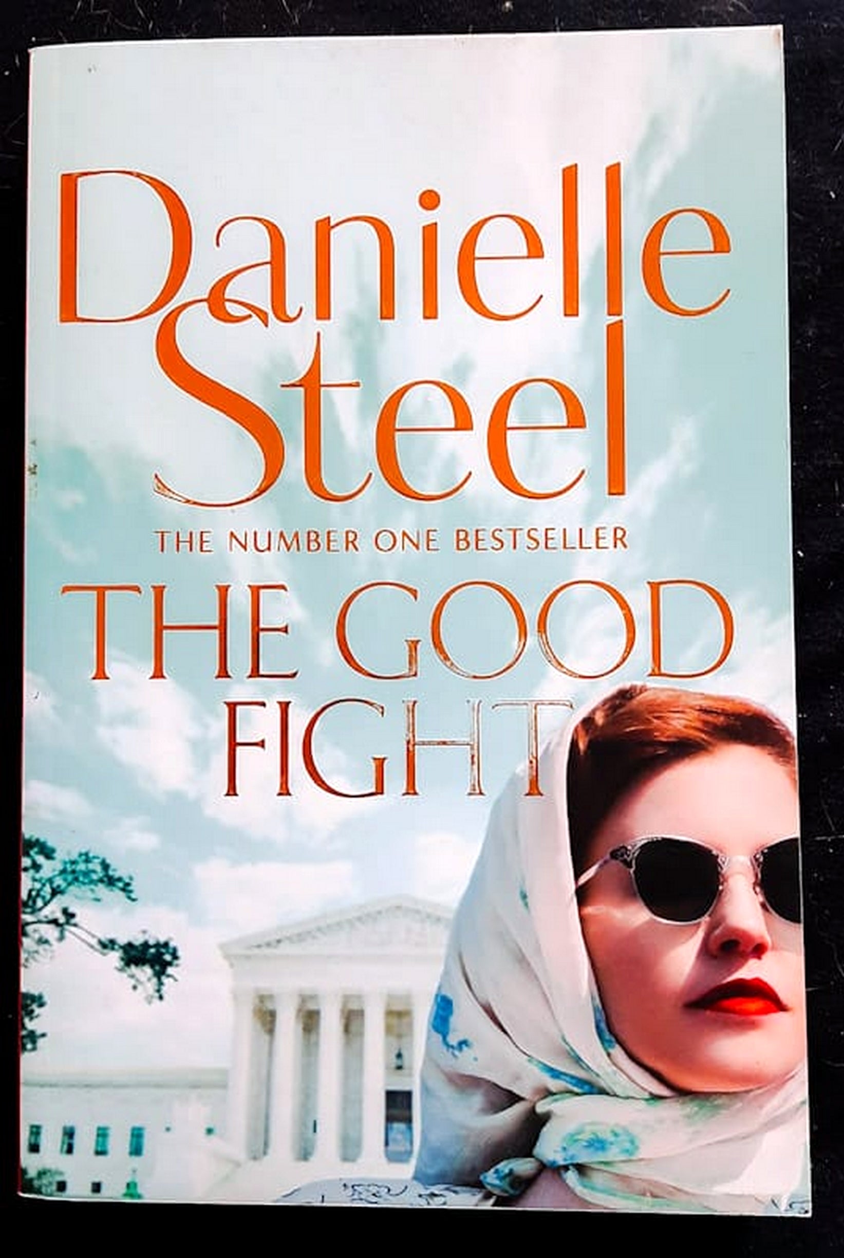 Front Cover Of The Good Fight (Danielle Steel)