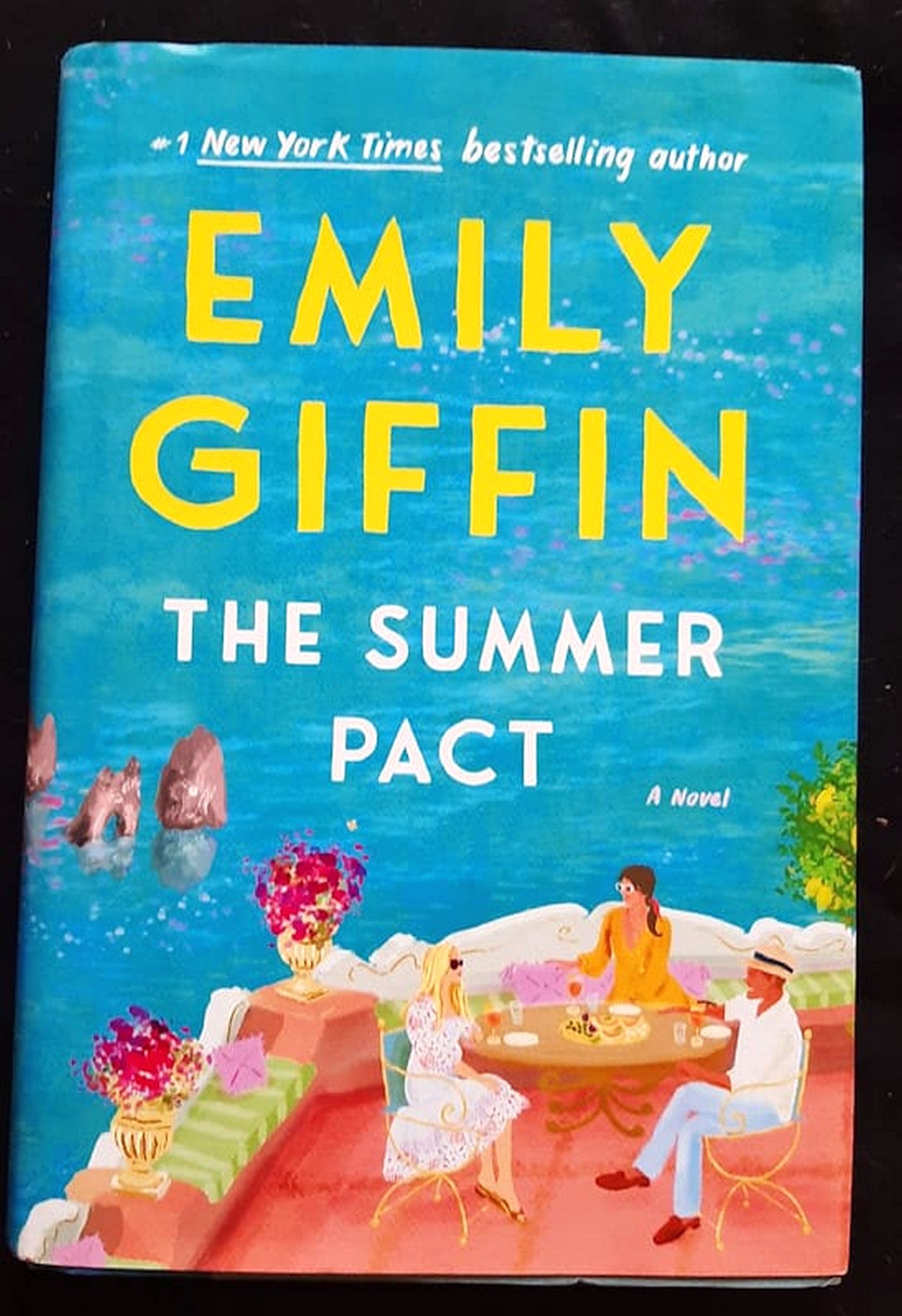 Front Cover Of The Summer Pact (Emily Griffin)