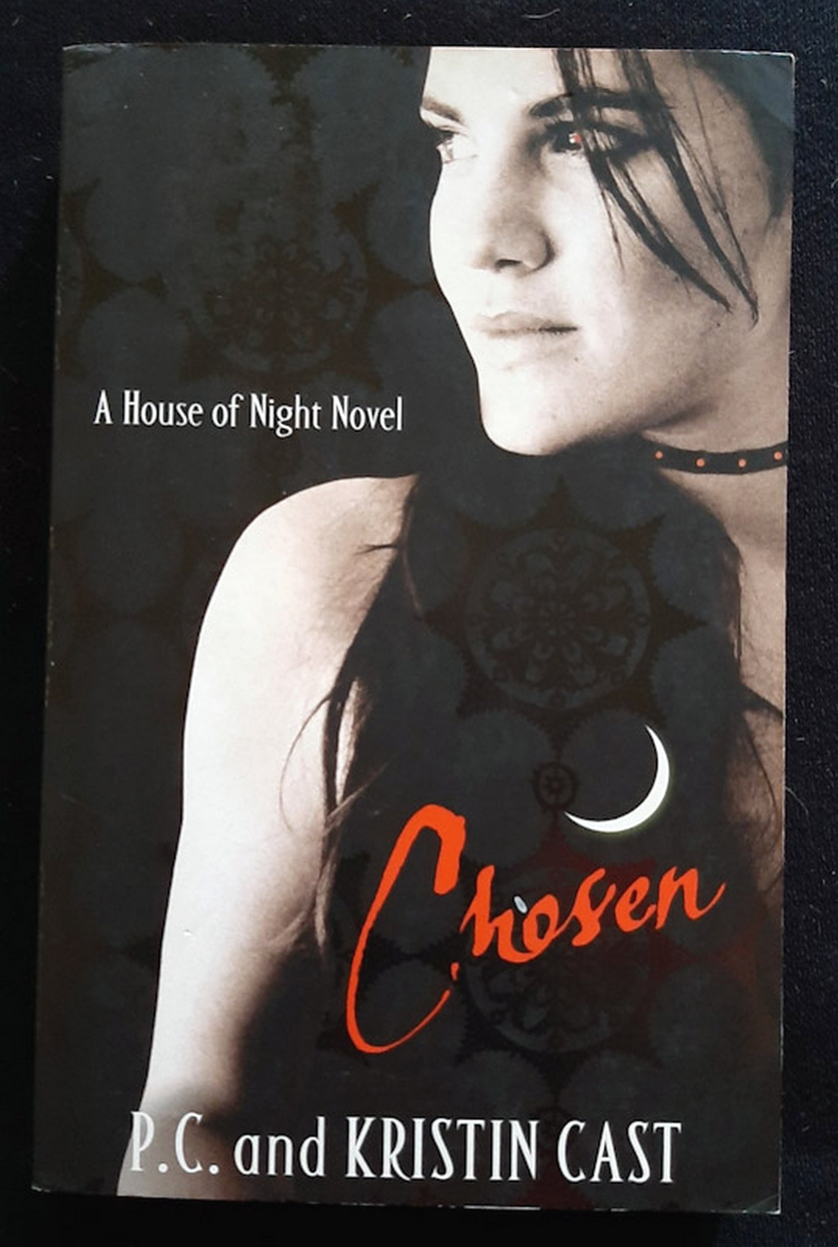 Front Cover Of Chosen (House of Night #3) (P.C. Cast)