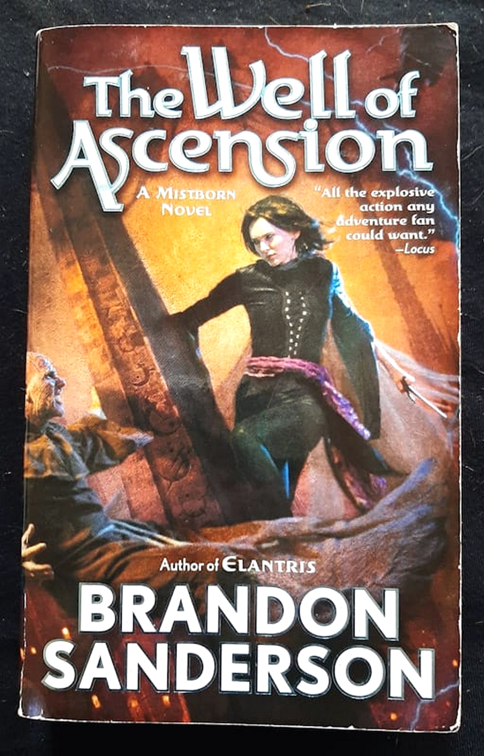 Front Cover Of The Well of Ascension (The Mistborn Saga #2) (Brandon Sanderson)