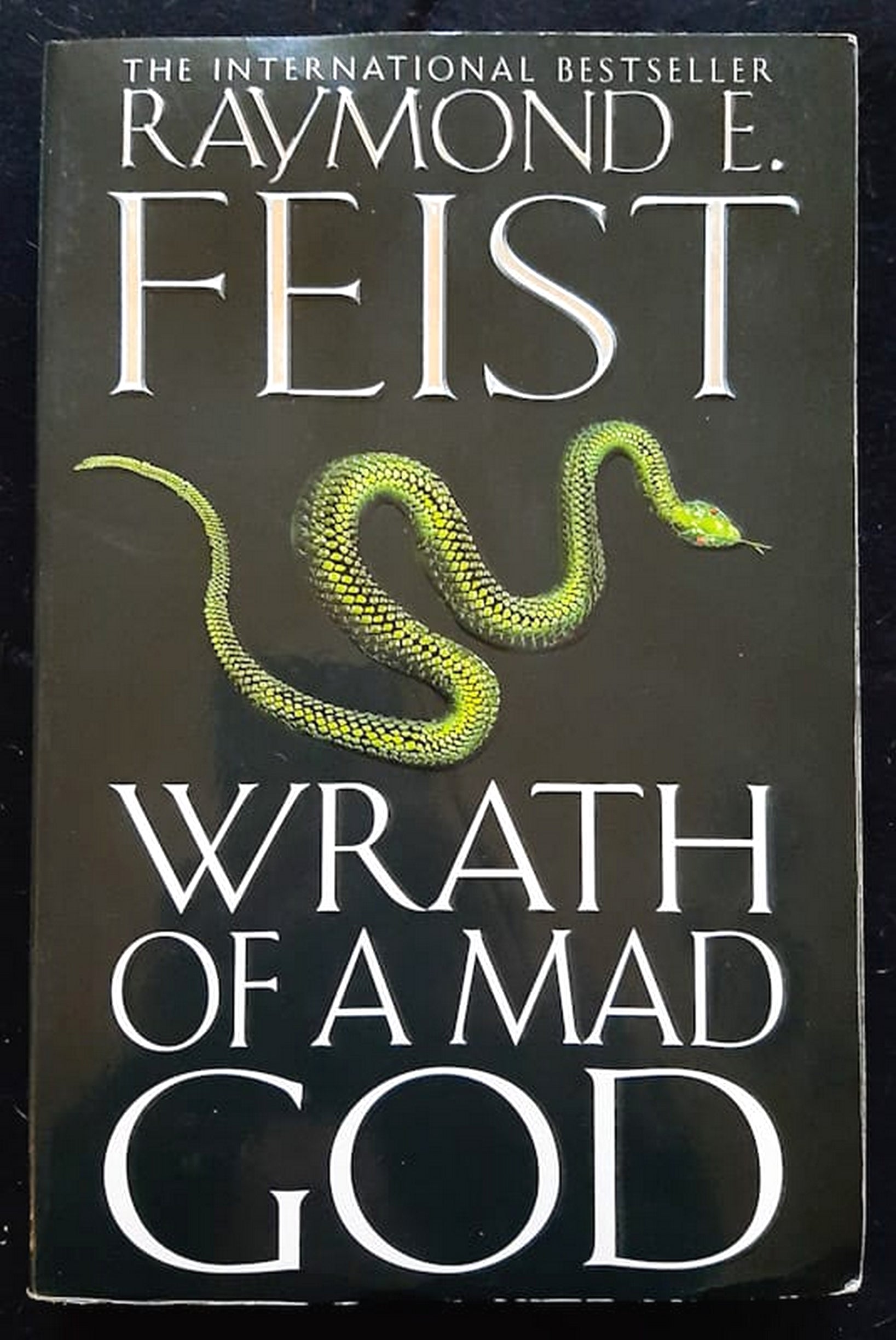 Front Cover Of Wrath of a Mad God (The Darkwar Saga #3) (Raymond E. Feist)