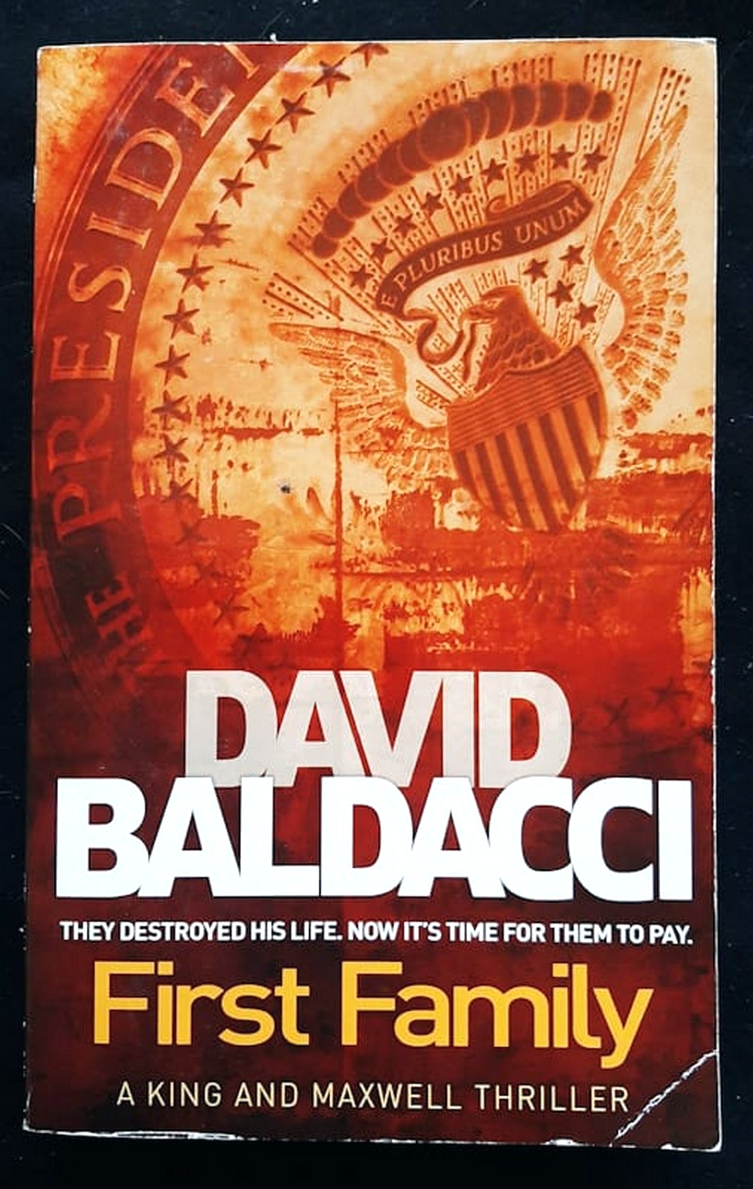 Front Cover Of First Family (Sean King & Michelle Maxwell #4) (David Baldacci)