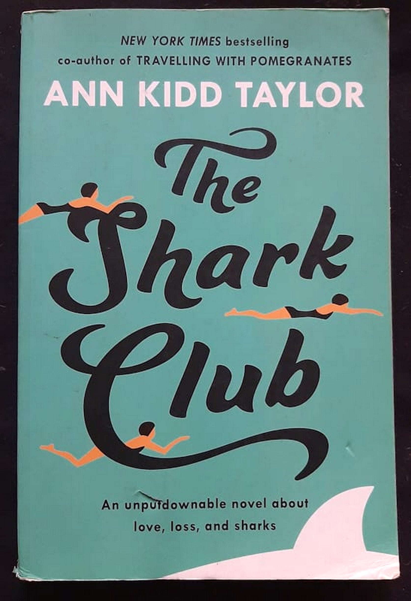 Front Cover Of The Shark Club (Ann Kidd Taylor)