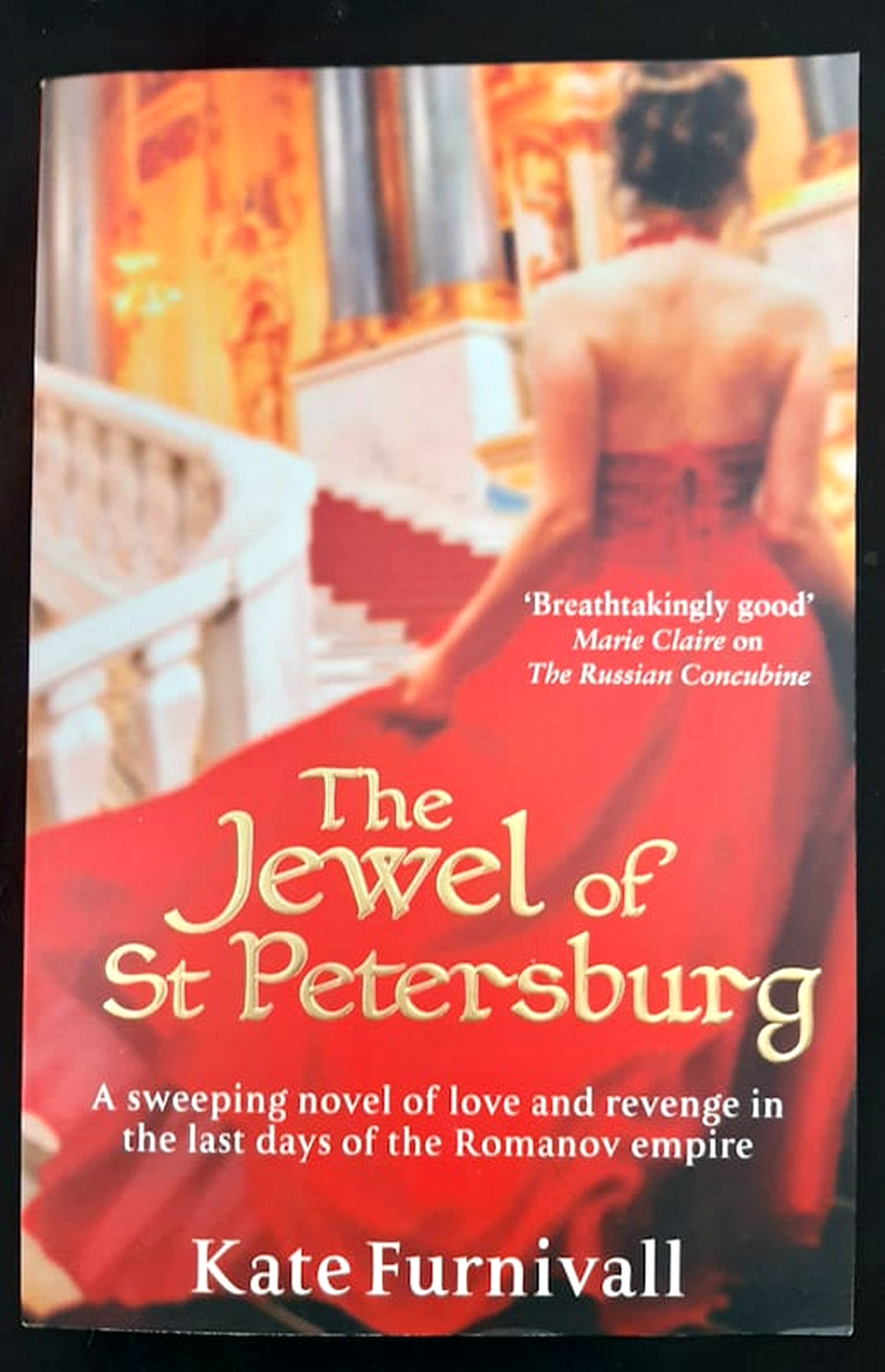 Front Cover Of The Jewel of St. Petersburg (The Russian Concubine #0) (Kate Furnivall)