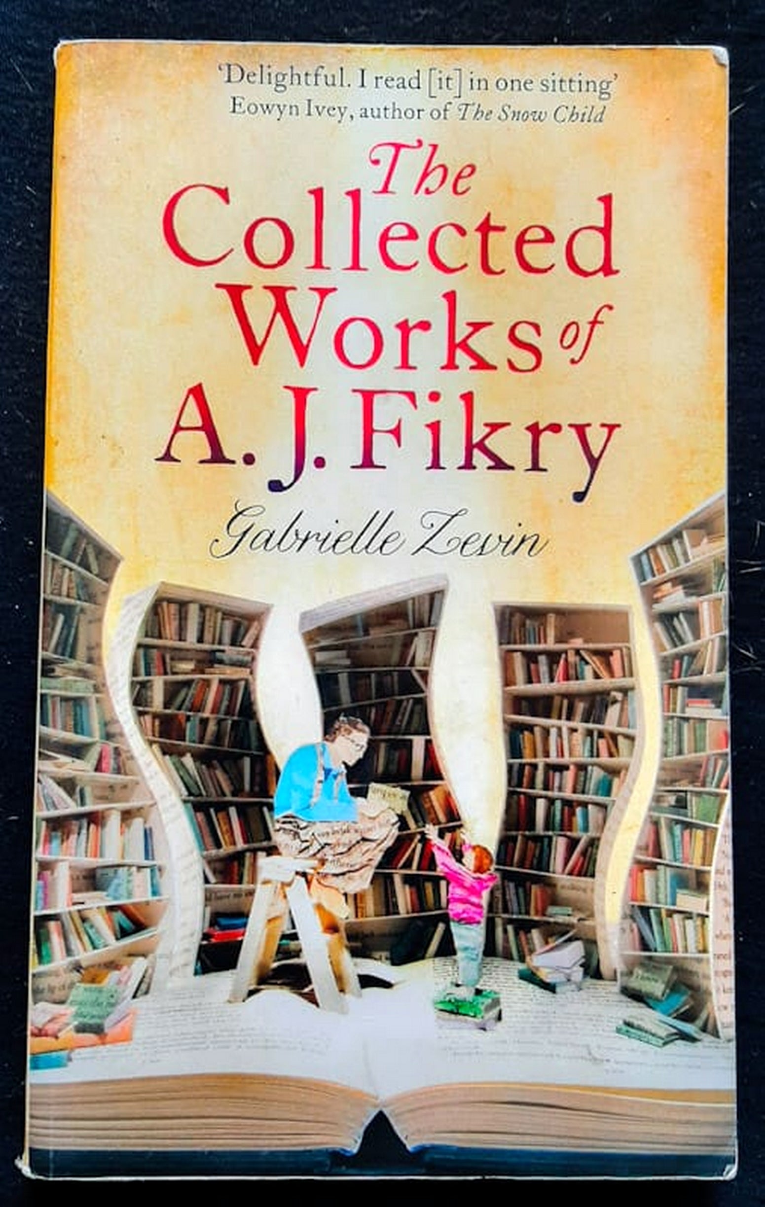 Front Cover Of Bestselling Book The Collected Works Of A.J. Fikry (Gabrielle Zevin
)