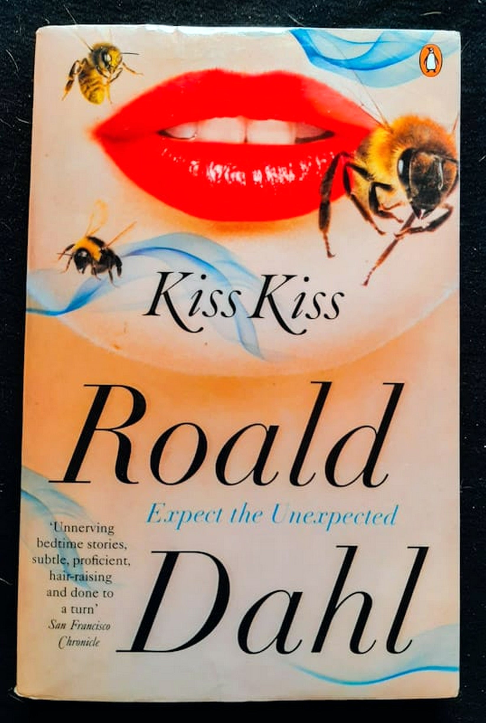 Front Cover Of Bestselling Book Kiss Kiss (Roald Dahl
)
