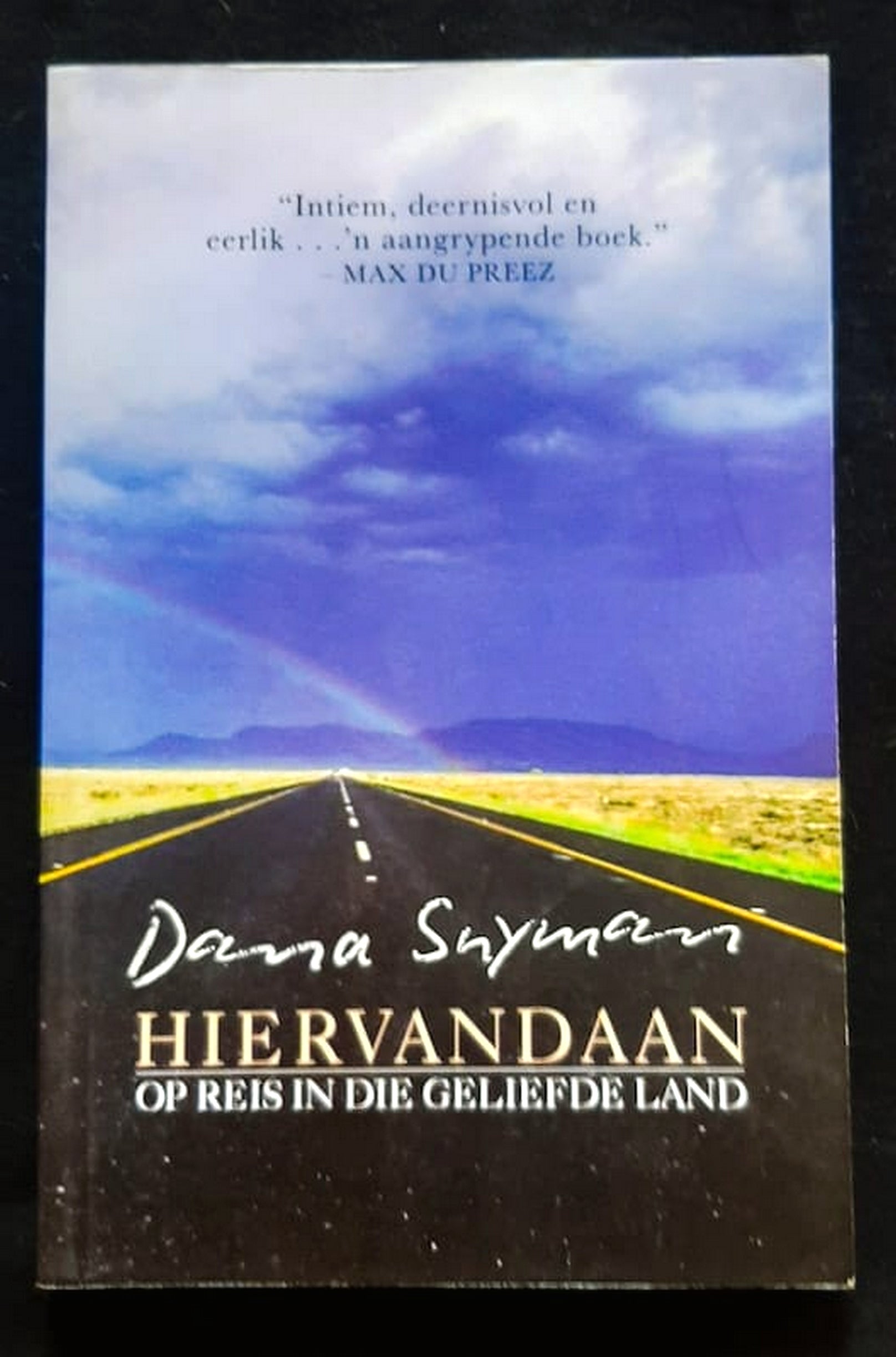 Front Cover Of Bestselling Book Hiervandaan (Dana Snyman
)