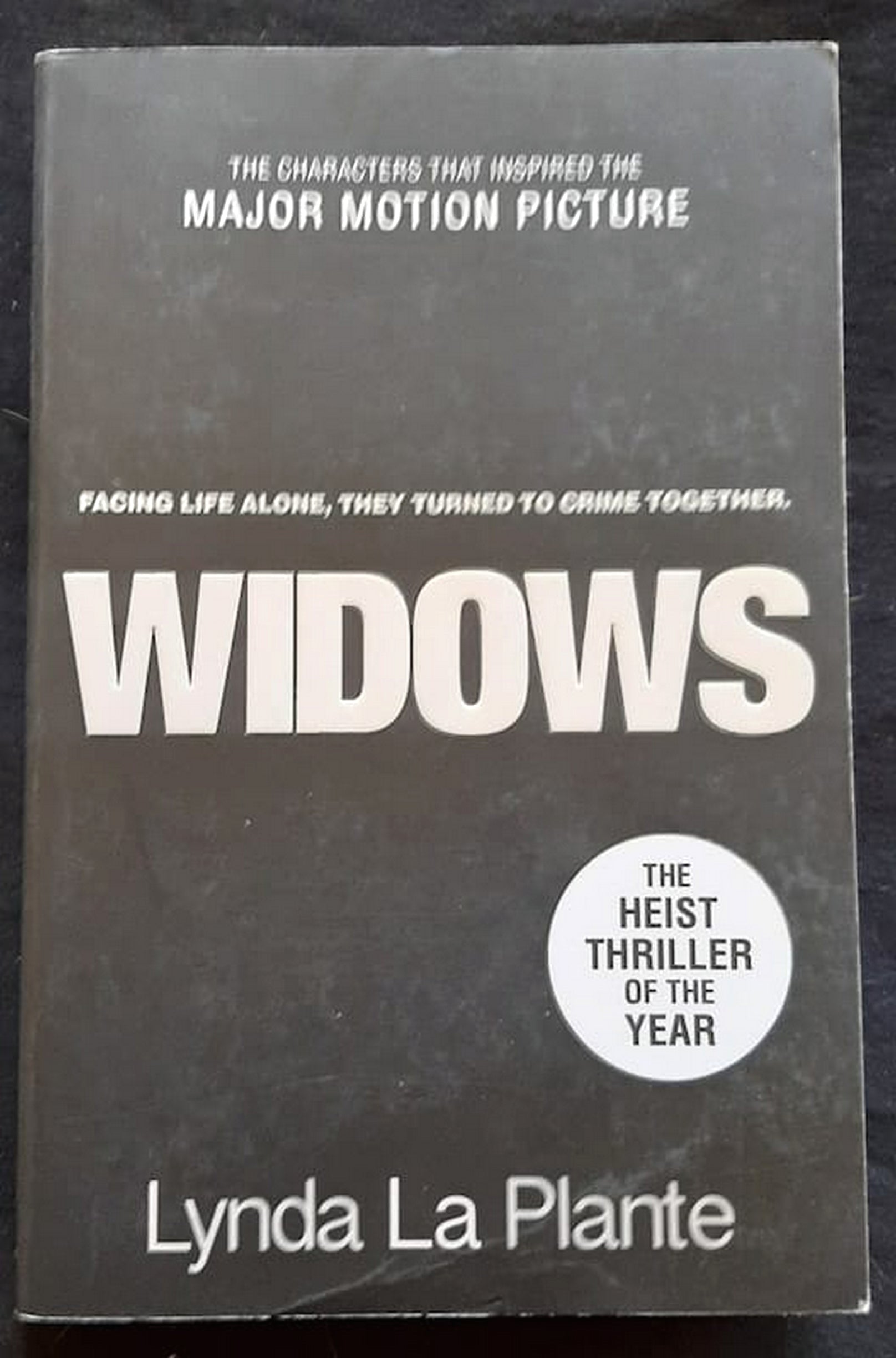 Front Cover Of Bestselling Book Widows (Dolly Rawlins #1) (Lynda La Plante
)
