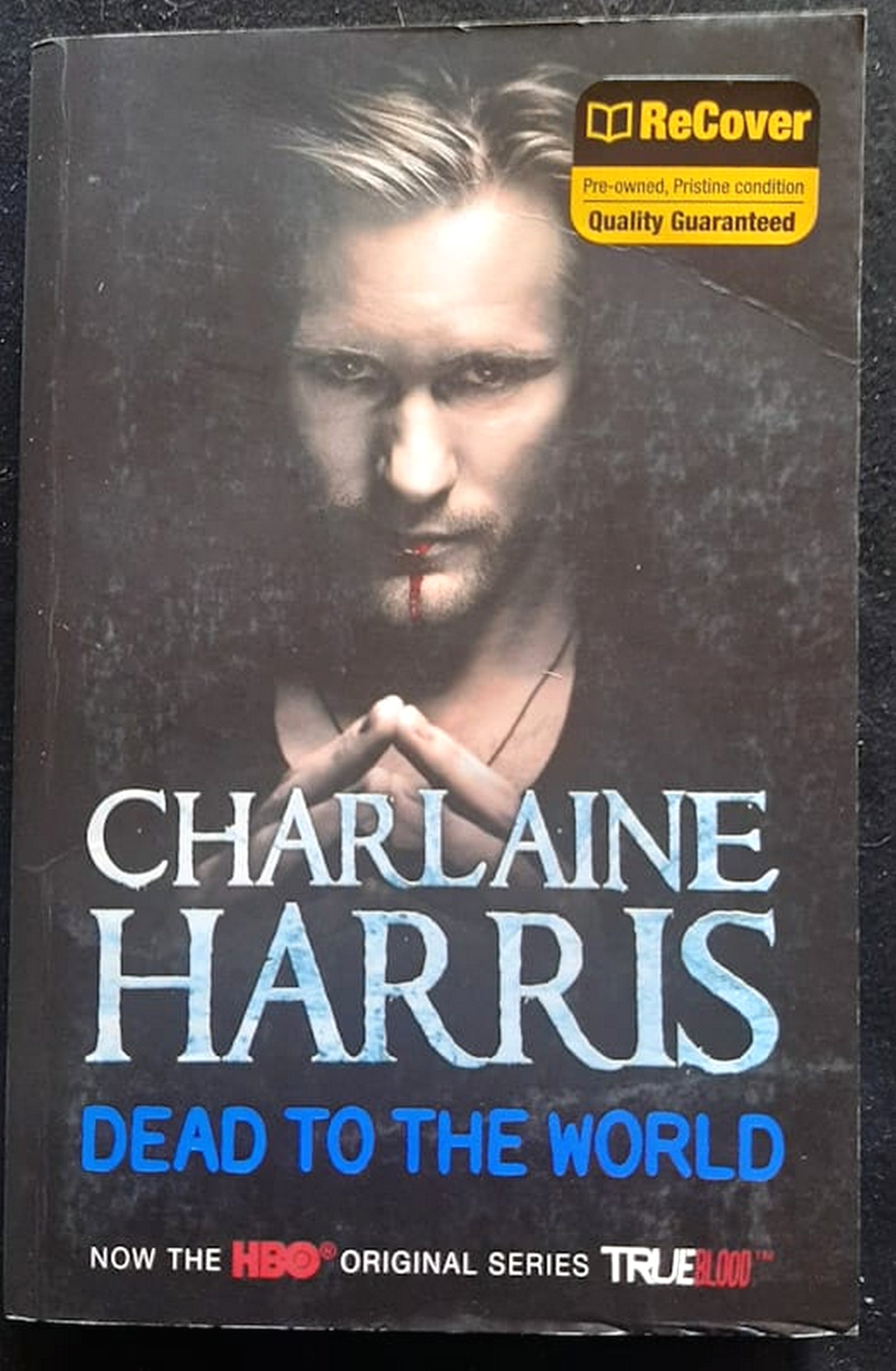 Front Cover Of Bestselling Book Dead To The World (Sookie Stackhouse #4) (Charlaine Harris
)