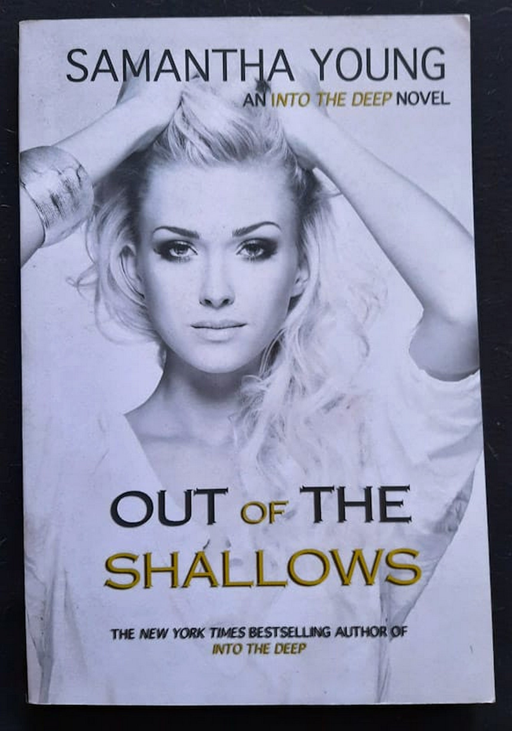 Front Cover Of Bestselling Book Out Of The Shallows (Into The Deep #2) (<Span Class="Contributorlink__Name" Data-Testid="Name">Samantha Young</Span>
)