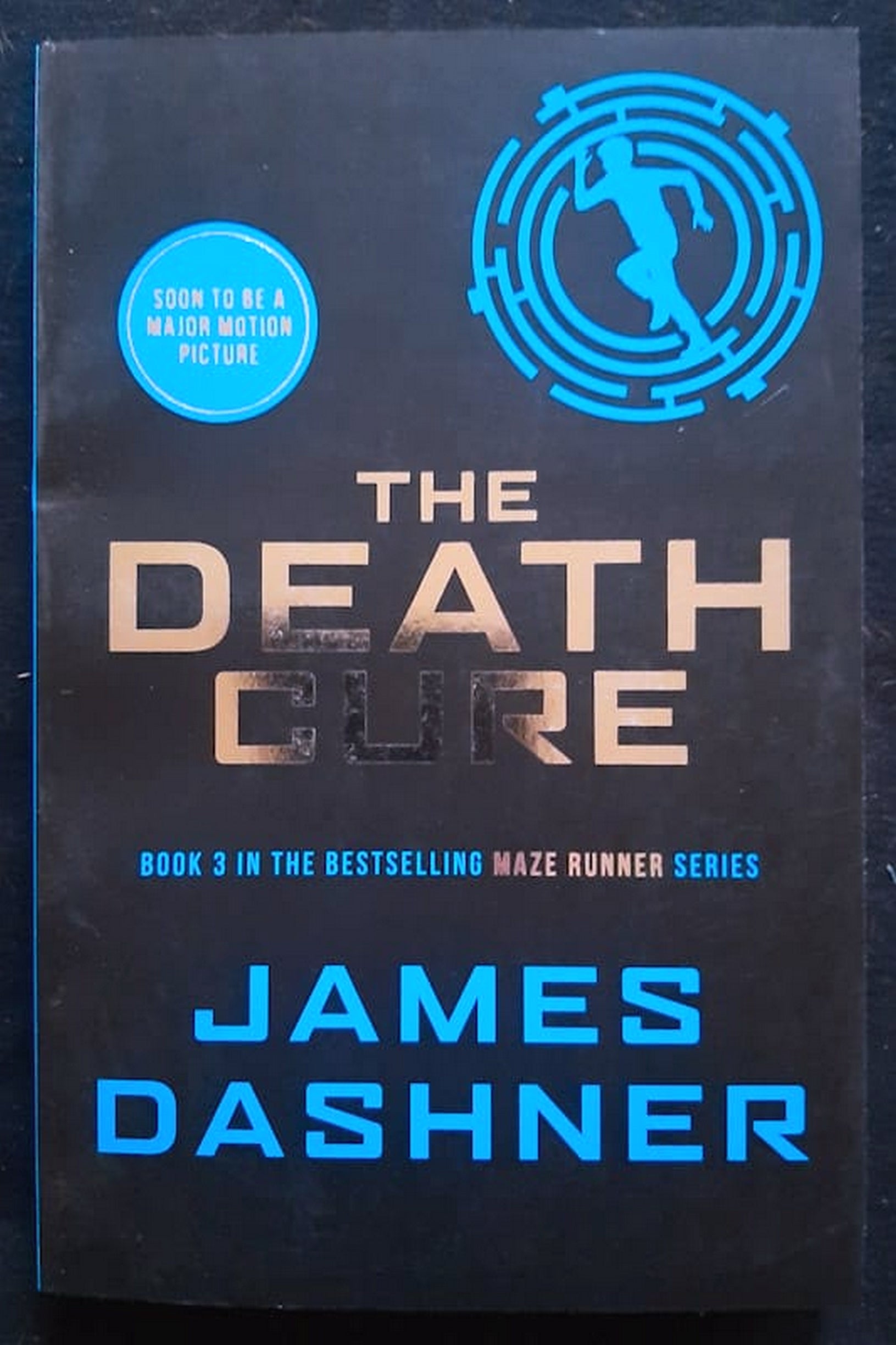 Front Cover Of Bestselling Book The Death Cure (The Maze Runner #3) (James Dashner
)