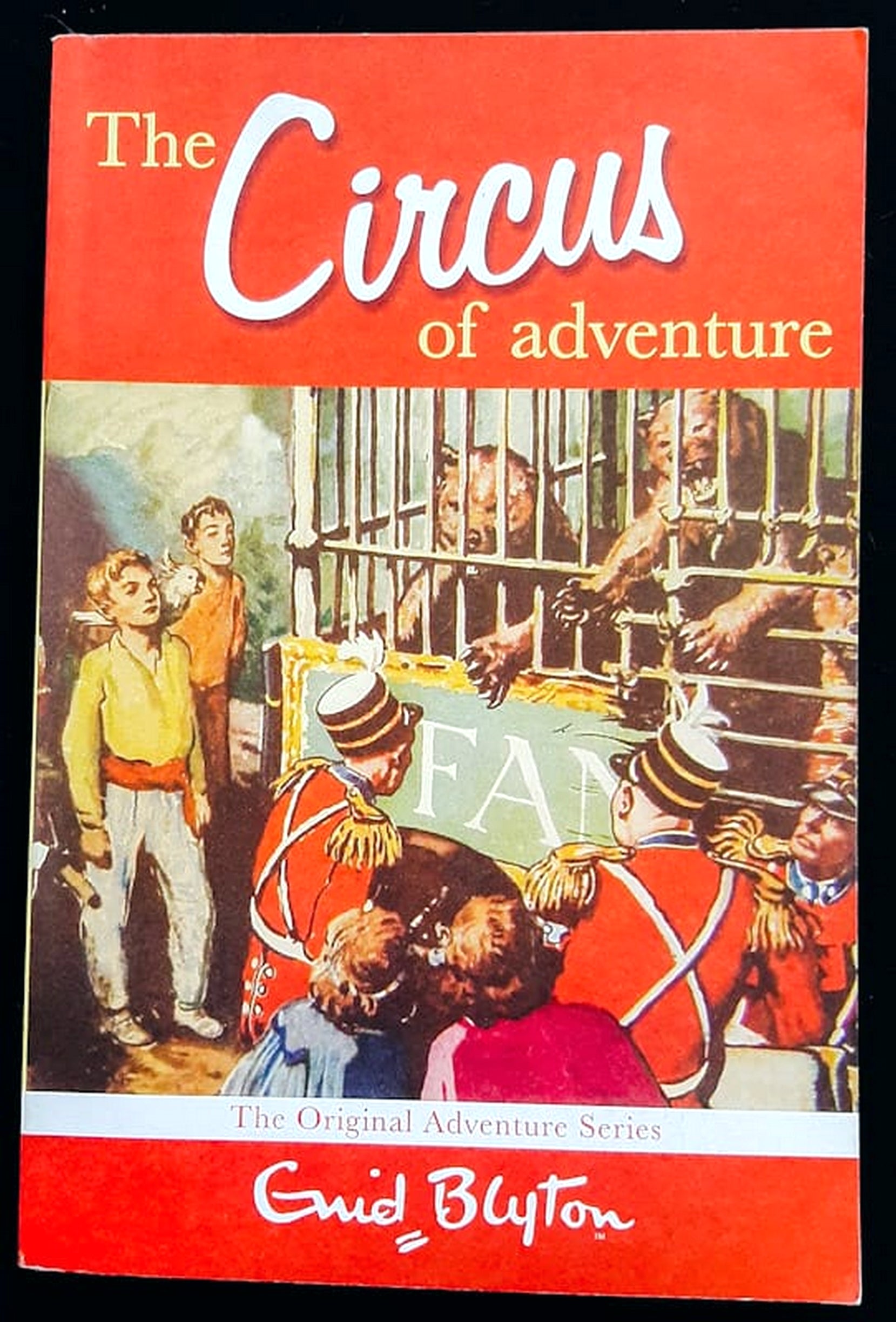 Front Cover Of Bestselling Book The Circus Of Adventure (Adventure #7) (Enid Blyton
)