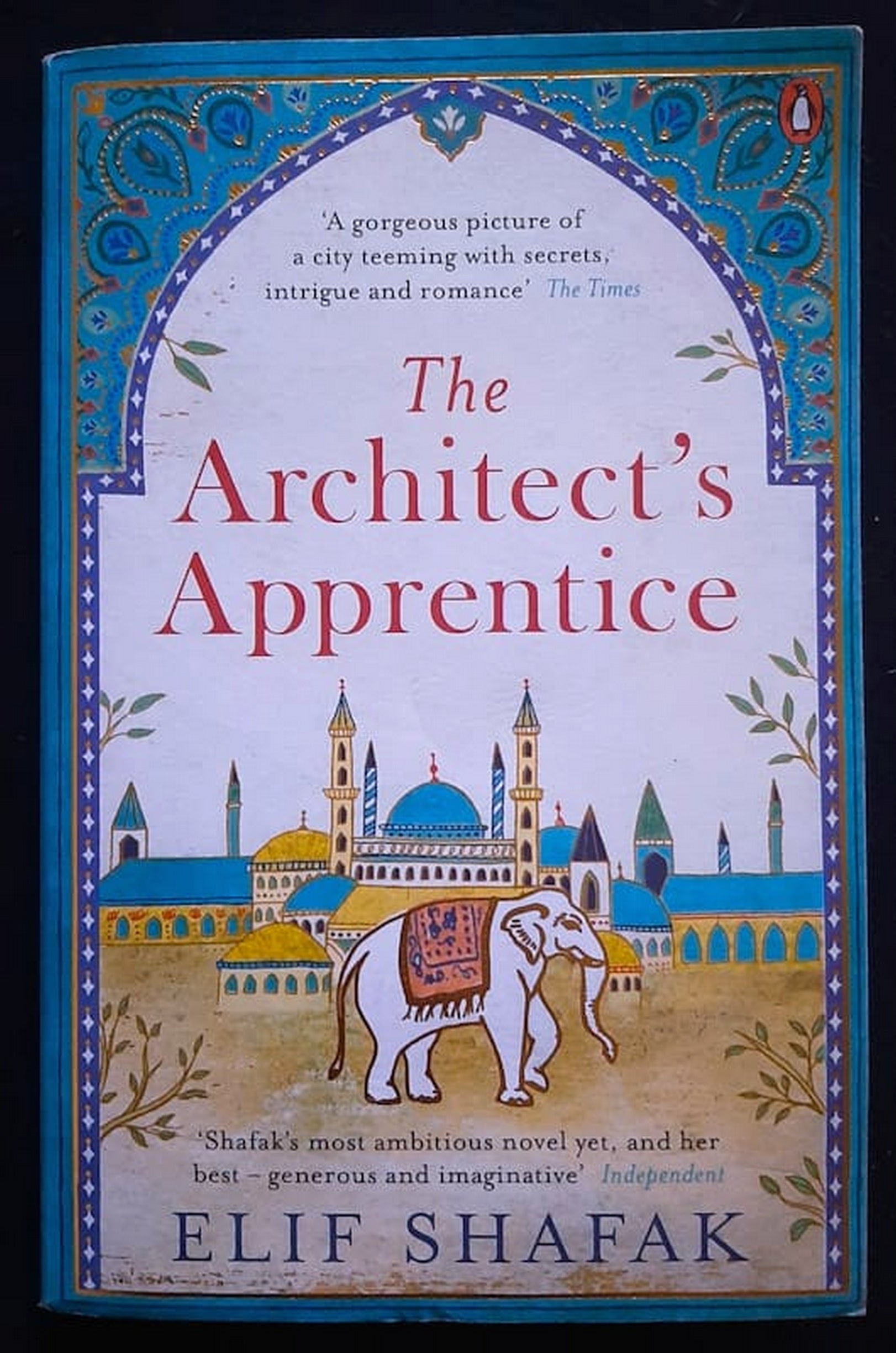 Front Cover Of Bestselling Book The Architect'S Apprentice (Elif Shafak
)