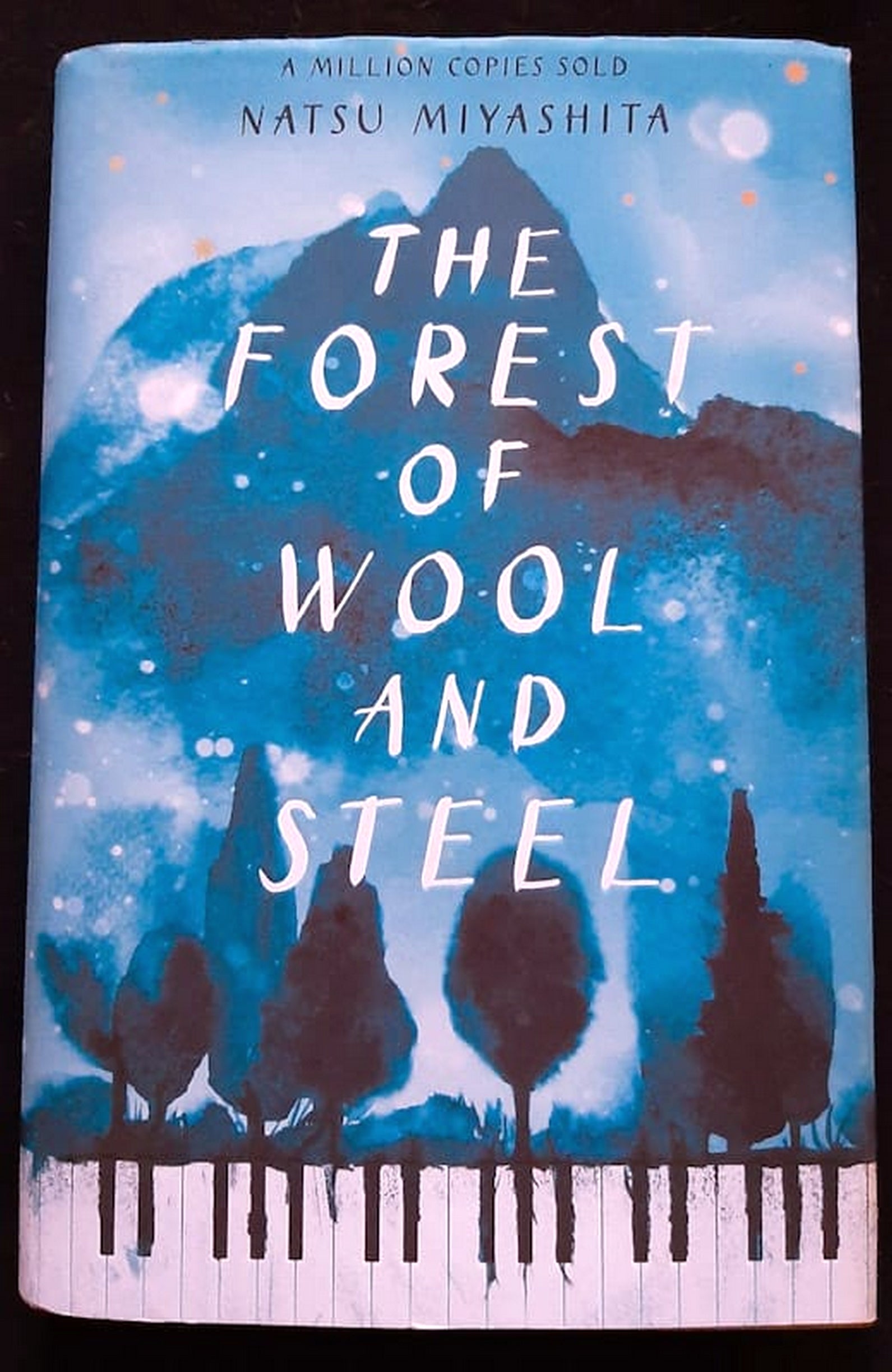 Front Cover Of Bestselling Book The Forest Of Wool And Steel (Natsu Miyashita
)