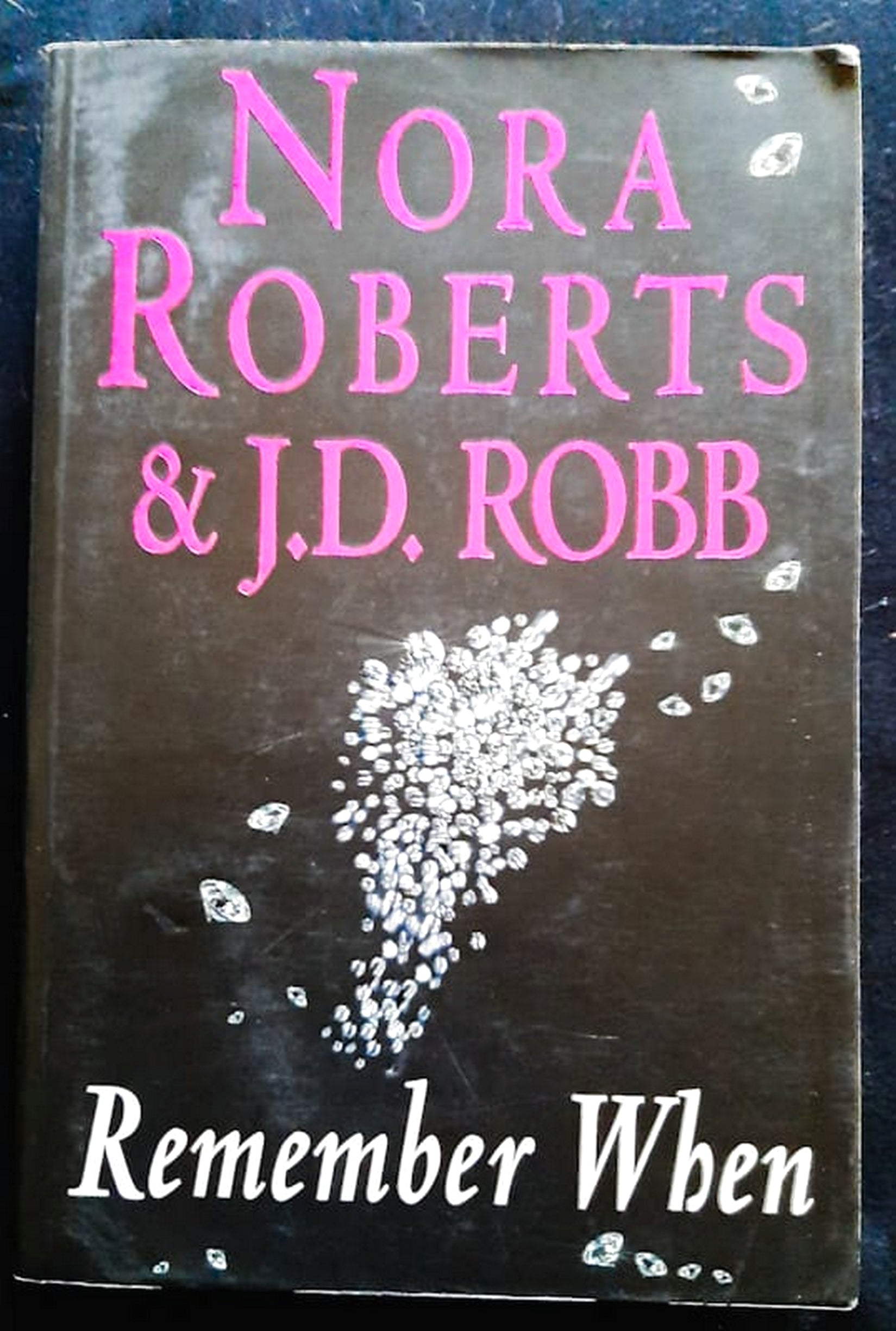 Front Cover Of Bestselling Book Remember When (In Death #17.5) (Nora Roberts, J.D. Robb
)
