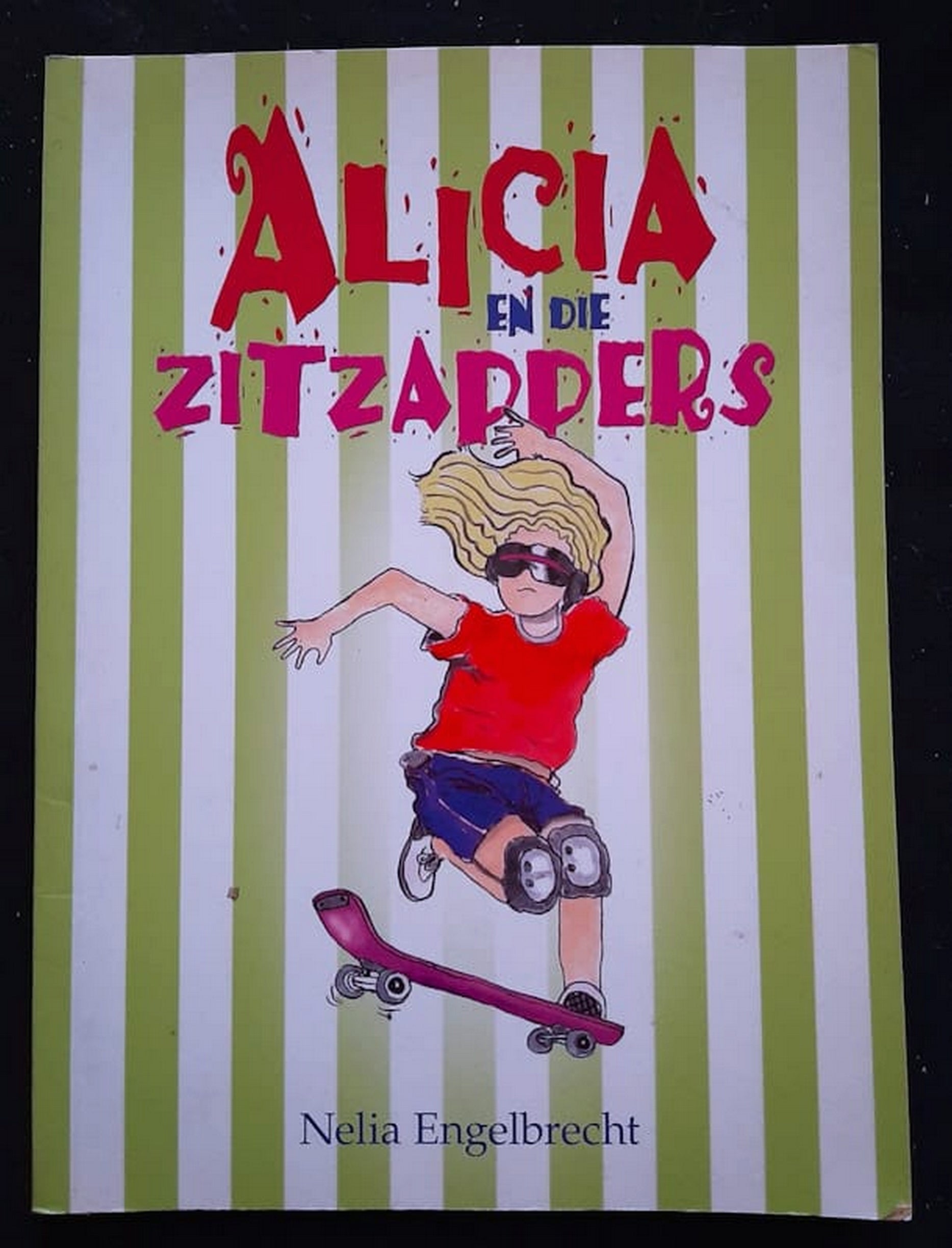 Front Cover Of Bestselling Book Alicia En Die Zitzappers (Nelia Engelbrecht
)