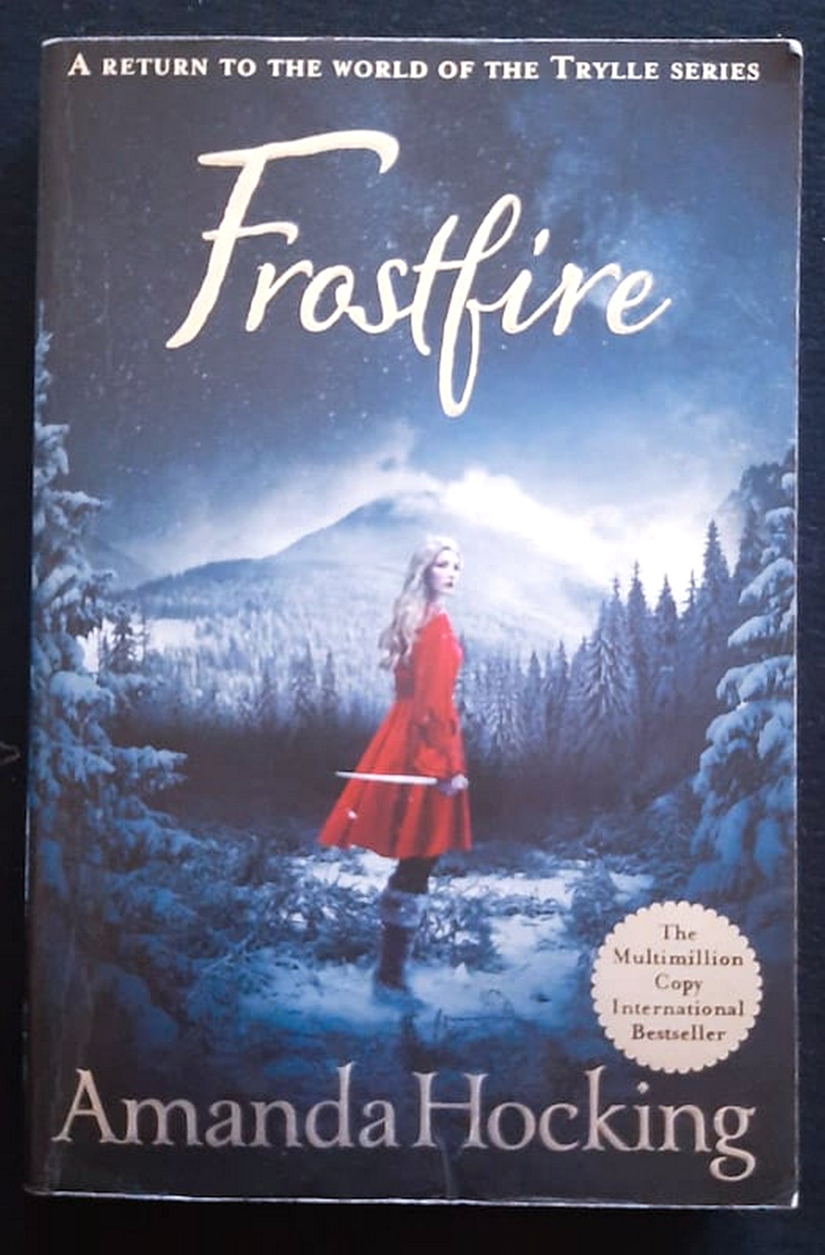 Front Cover Of Bestselling Book Frostfire (Kanin Chronicles #1) (Amanda Hocking
)