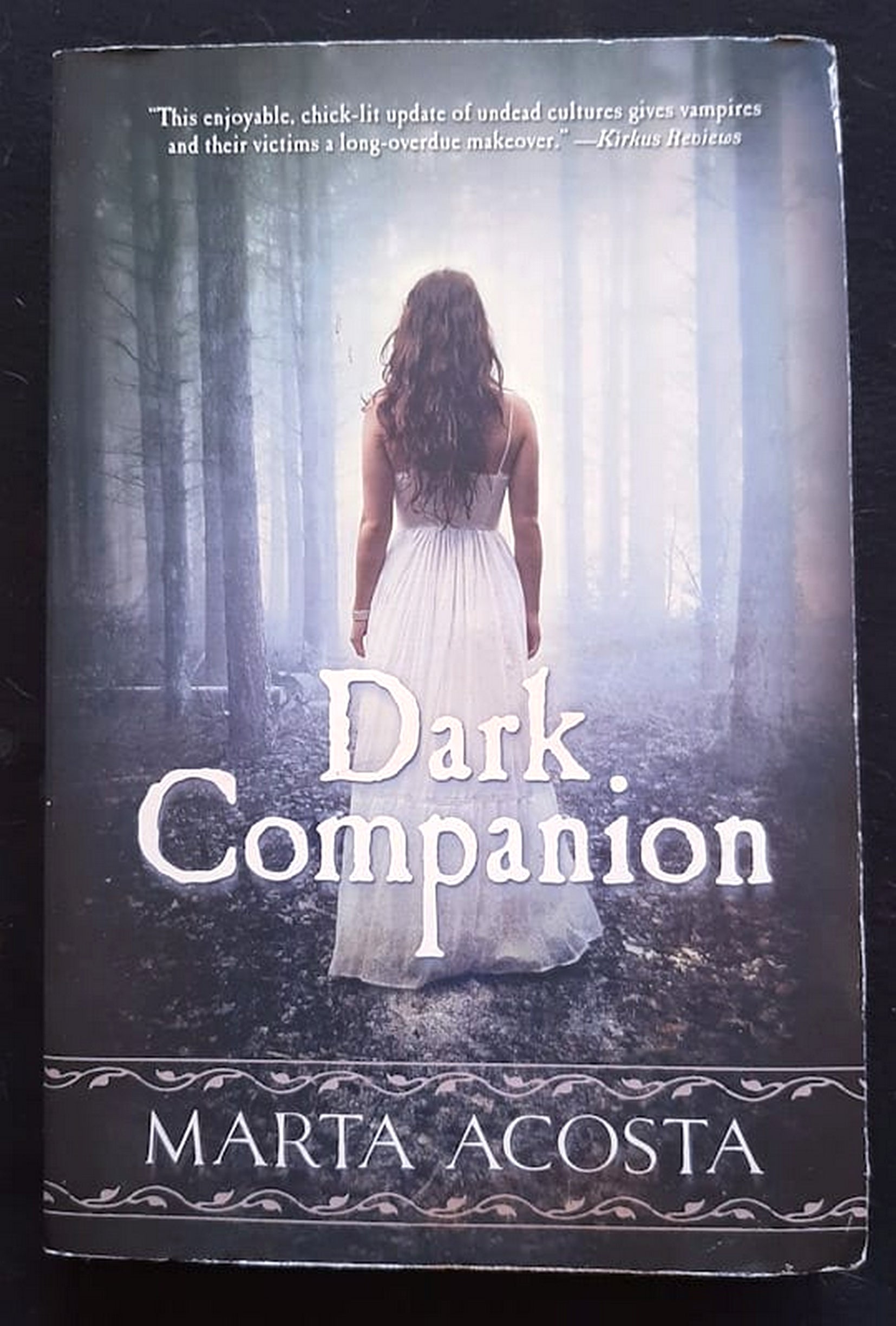 Front Cover Of Bestselling Book Dark Companion (Marta Acosta
)
