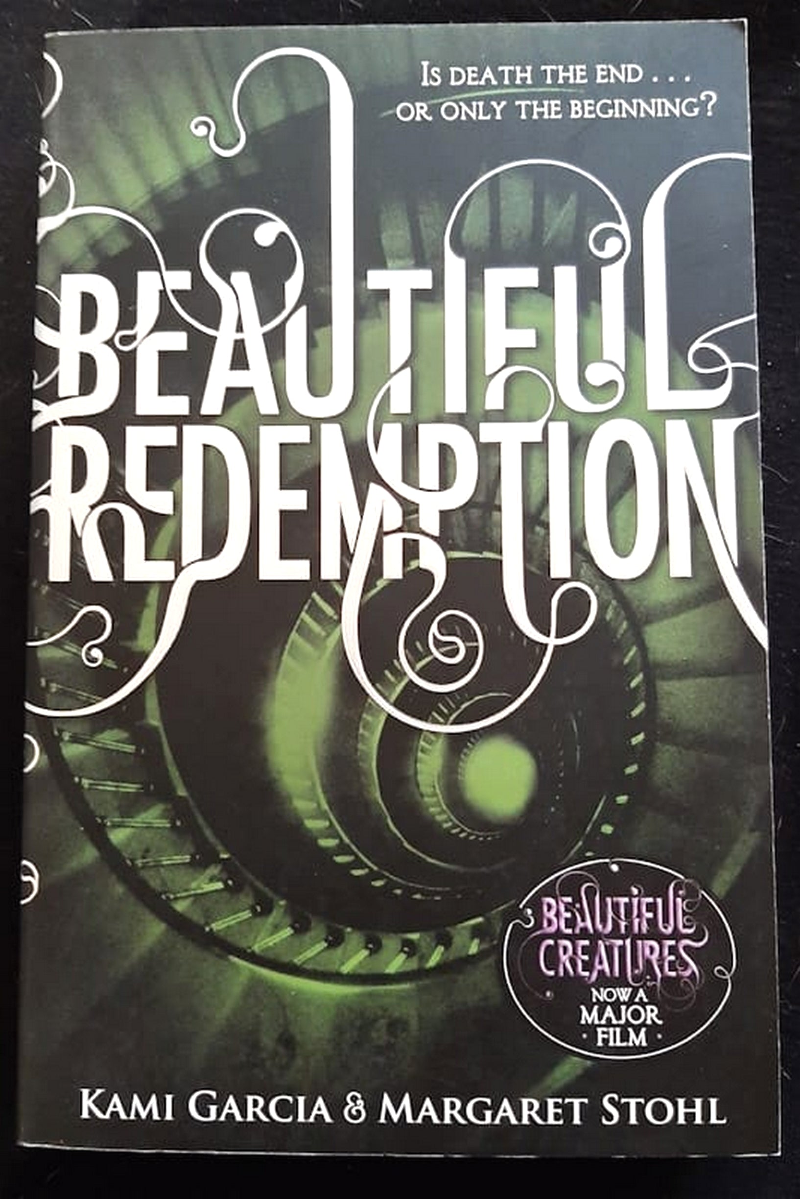 Front Cover Of Bestselling Book Beautiful Redemption (Caster Chronicles #4) (Kami Garcia, Margaret Stohl.
)