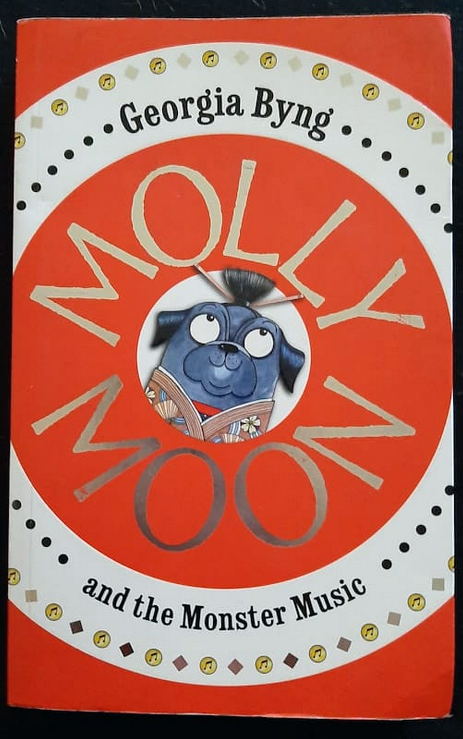 Front Cover Of Bestselling Book Molly Moon And The Monster Music (Molly Moon #6) (Georgia Byng
)
