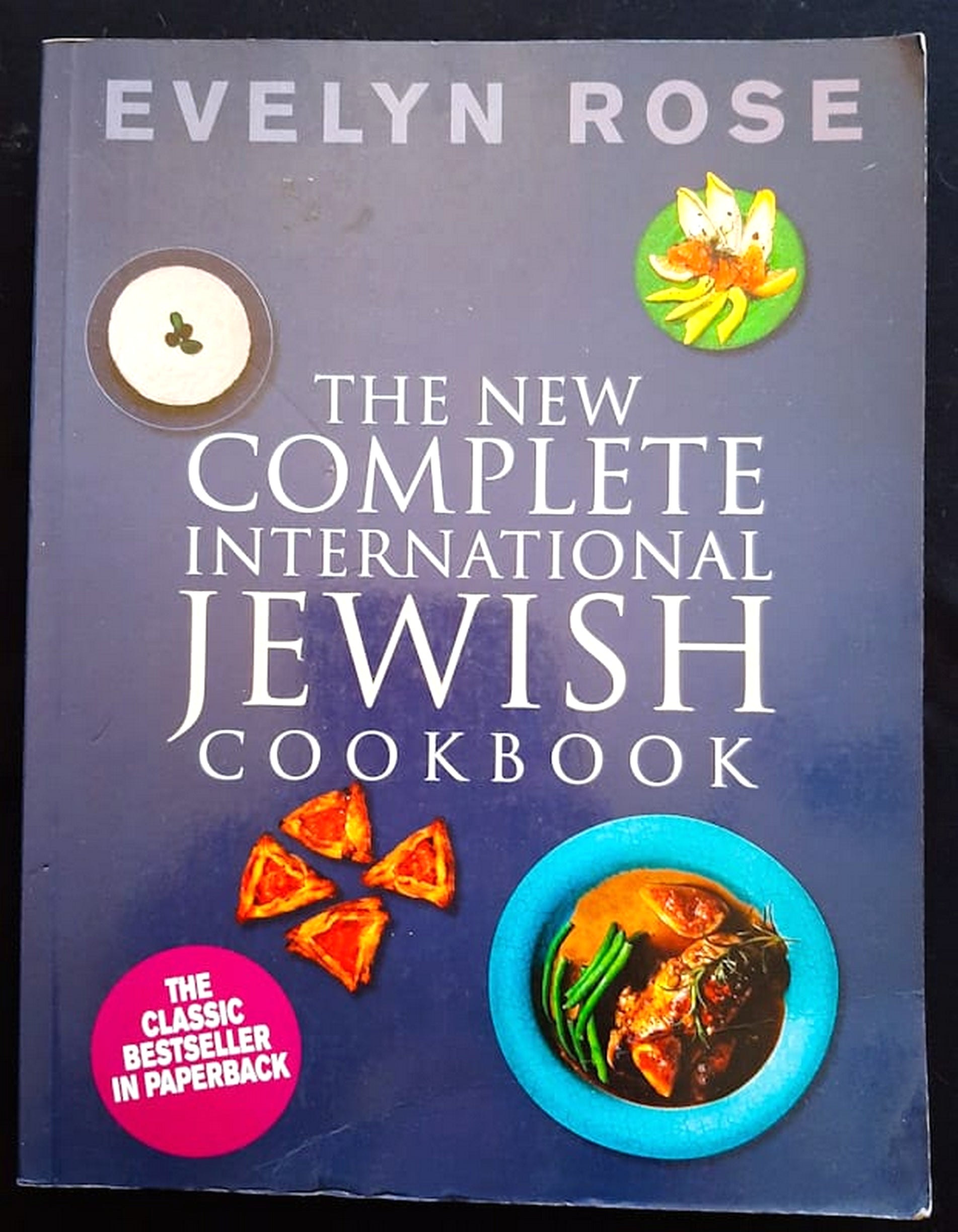 Front Cover Of Bestselling Book New Complete International Jewish Cookbook (Evelyn Rose
)