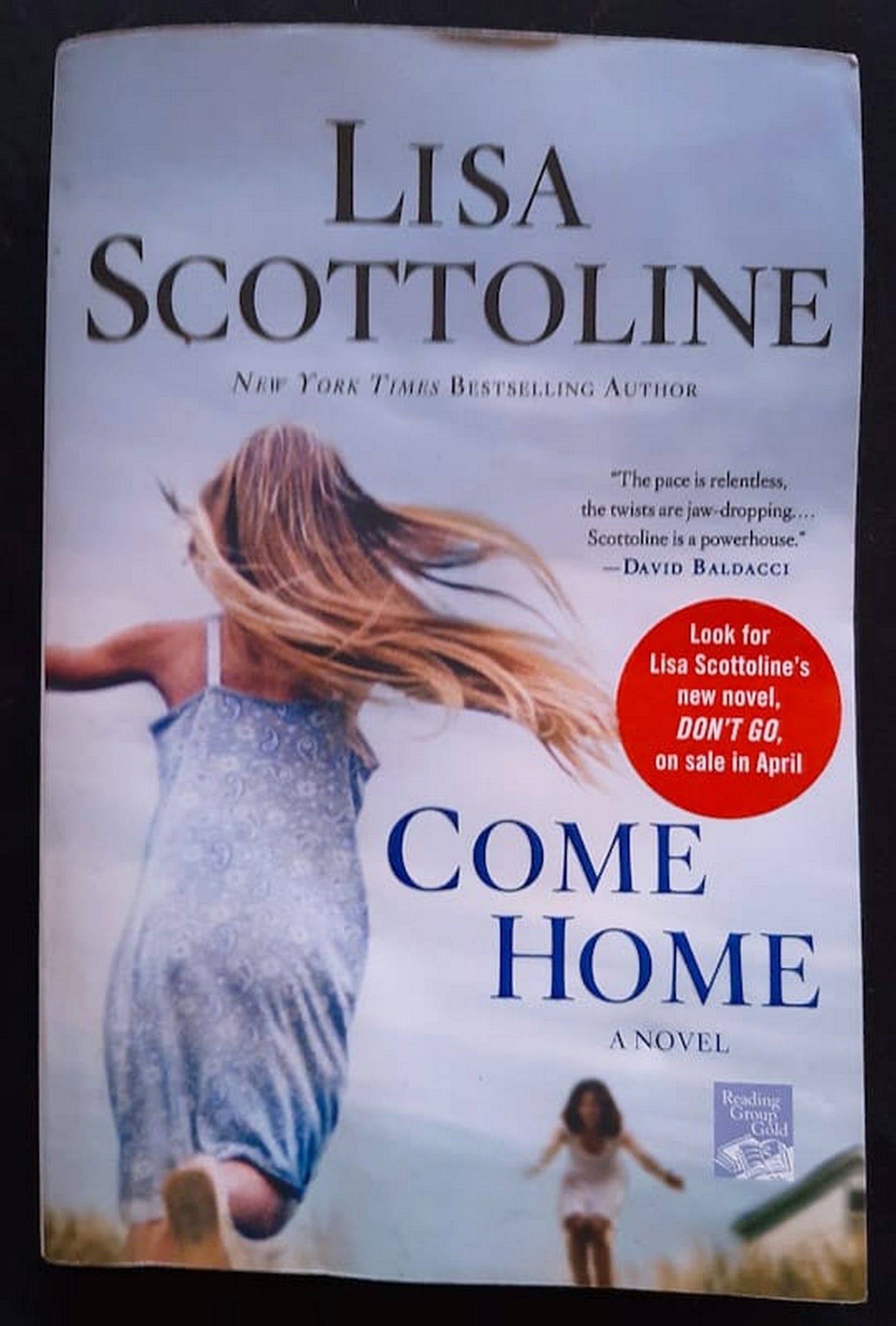 Front Cover Of Bestselling Book Come Home (Lisa Scottoline
)